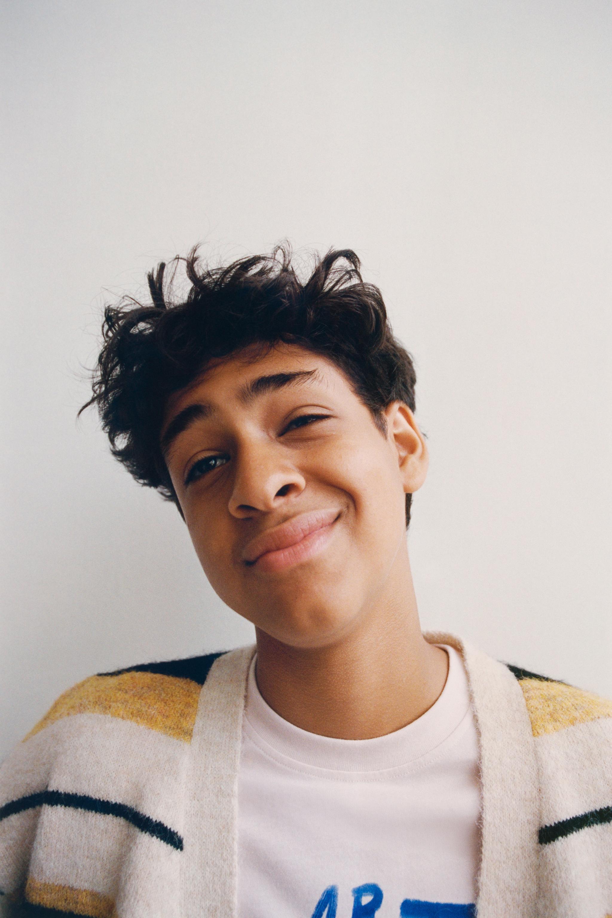 STRIPED KNIT CARDIGAN