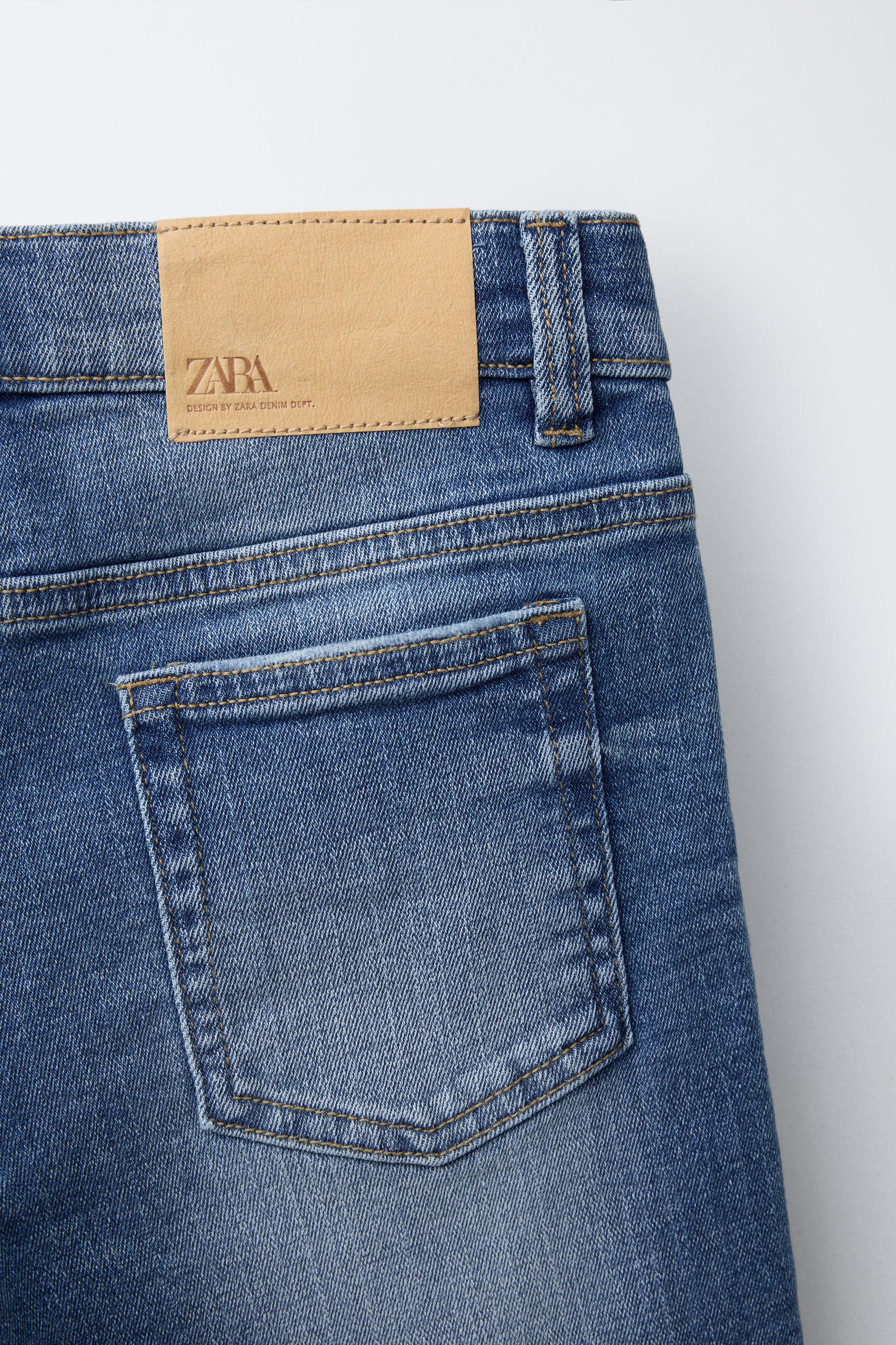 STRAIGHT DENIM SHORTS