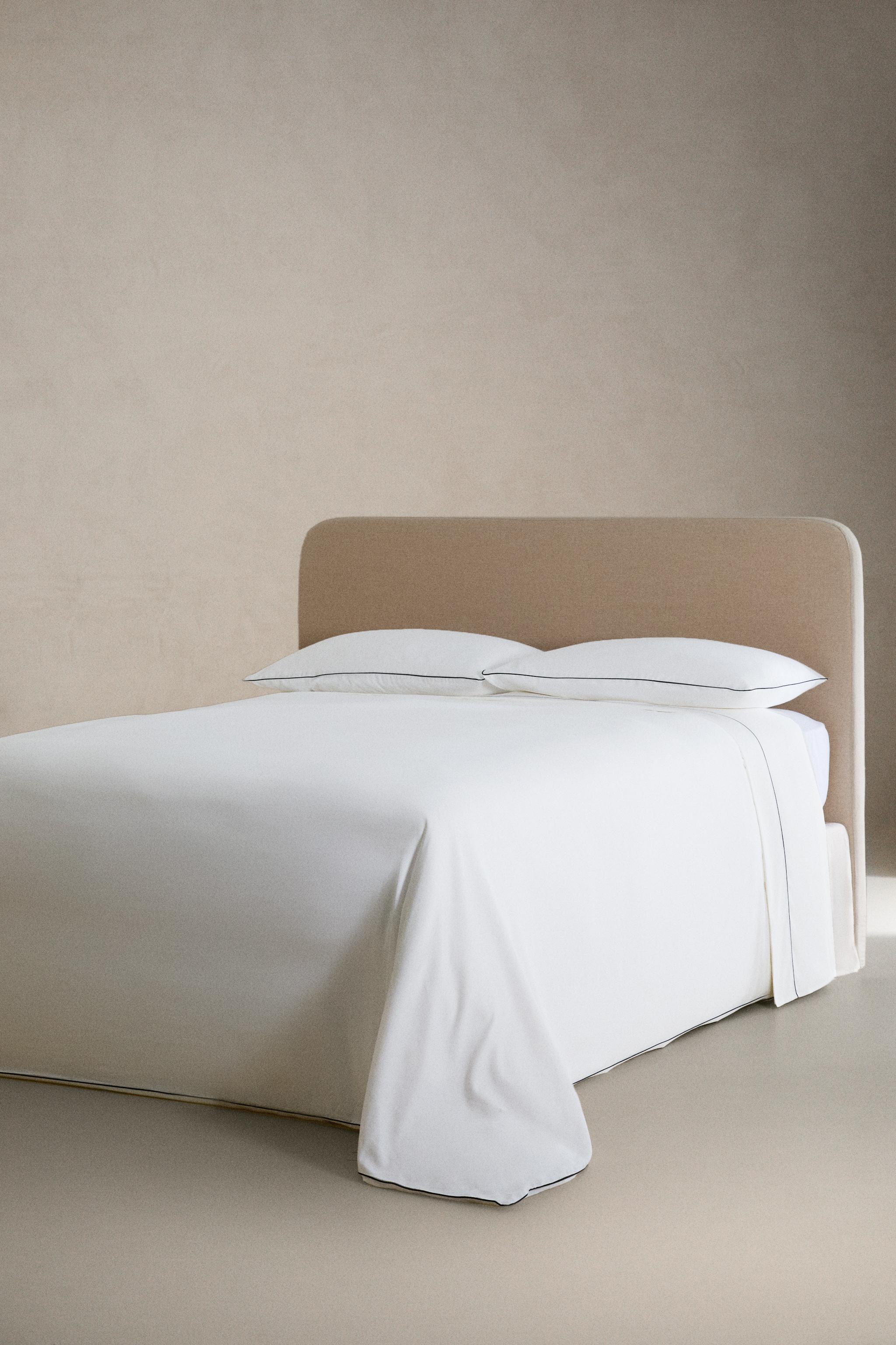 SATEEN DUVET COVER WITH PIPING