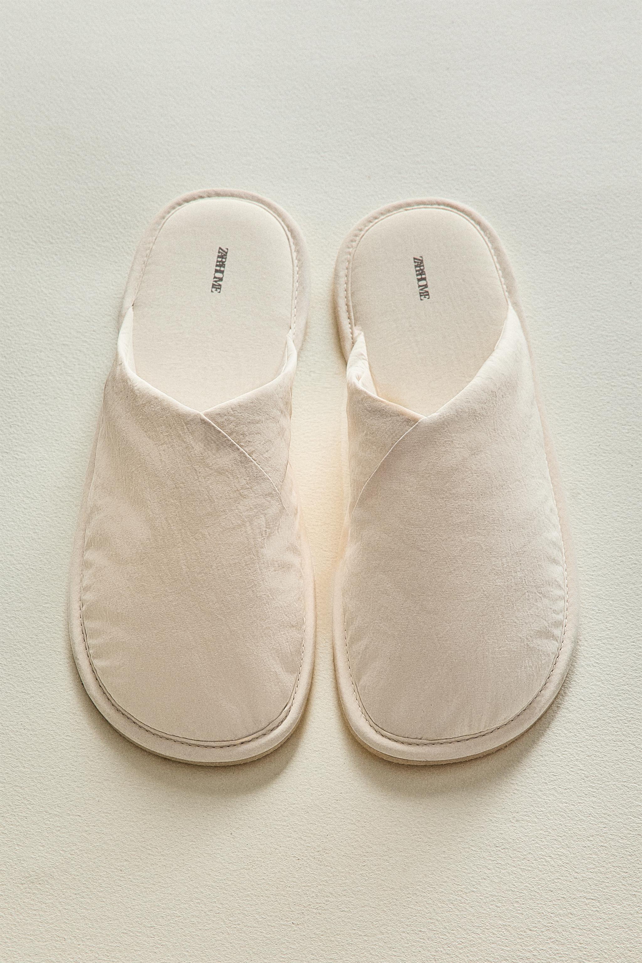 ASYMMETRIC TECHNICAL FABRIC SLIPPERS