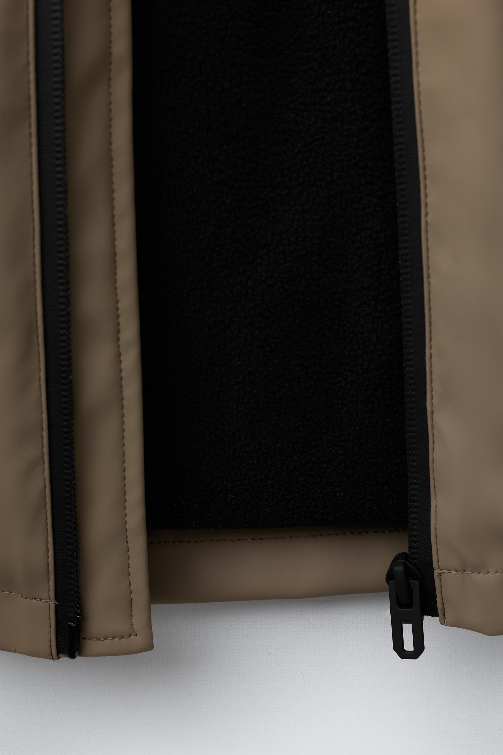 WATER RESISTANT RUBBERIZED RAINCOAT