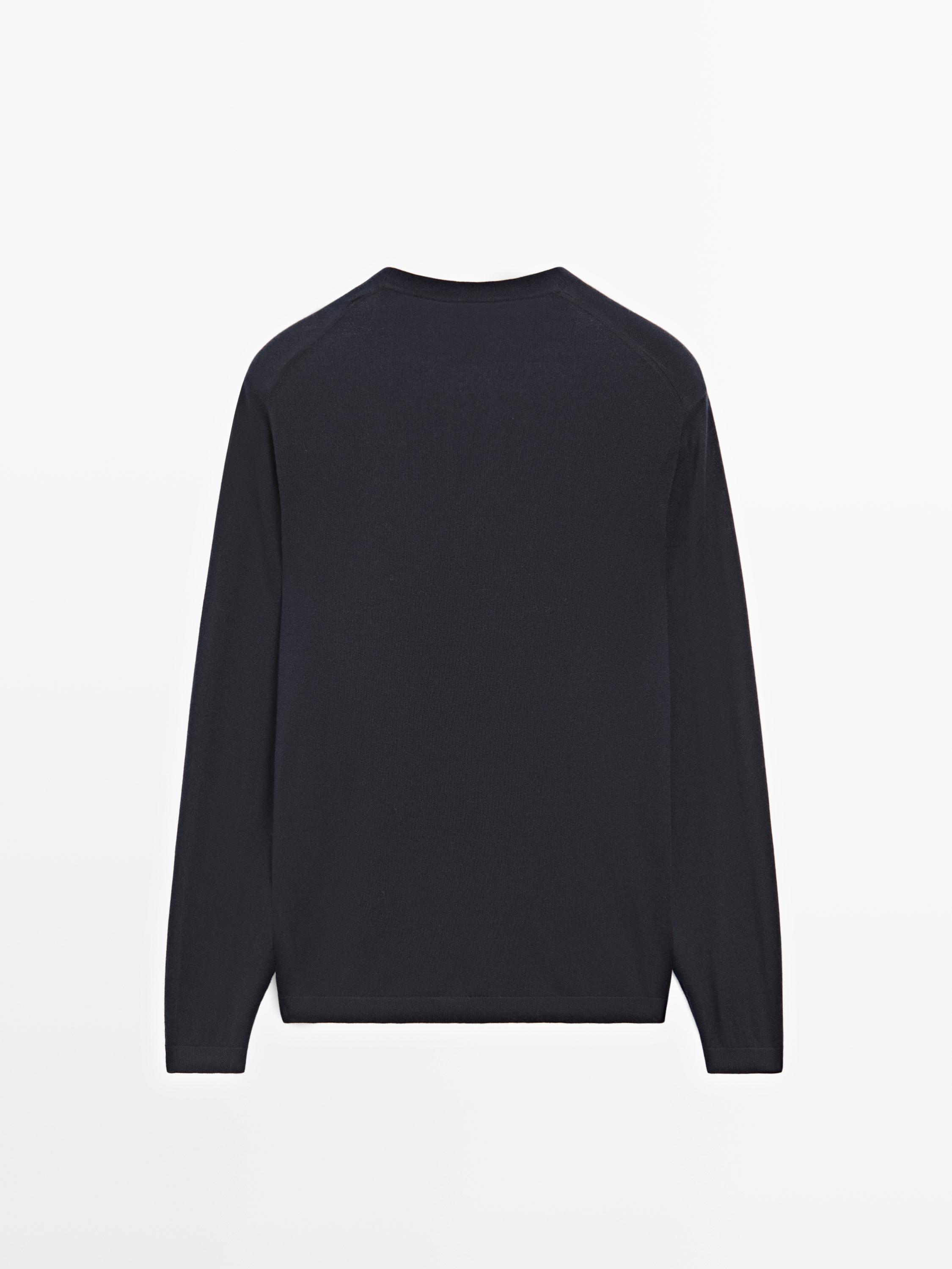 Knit 100% cashmere crew neck sweater