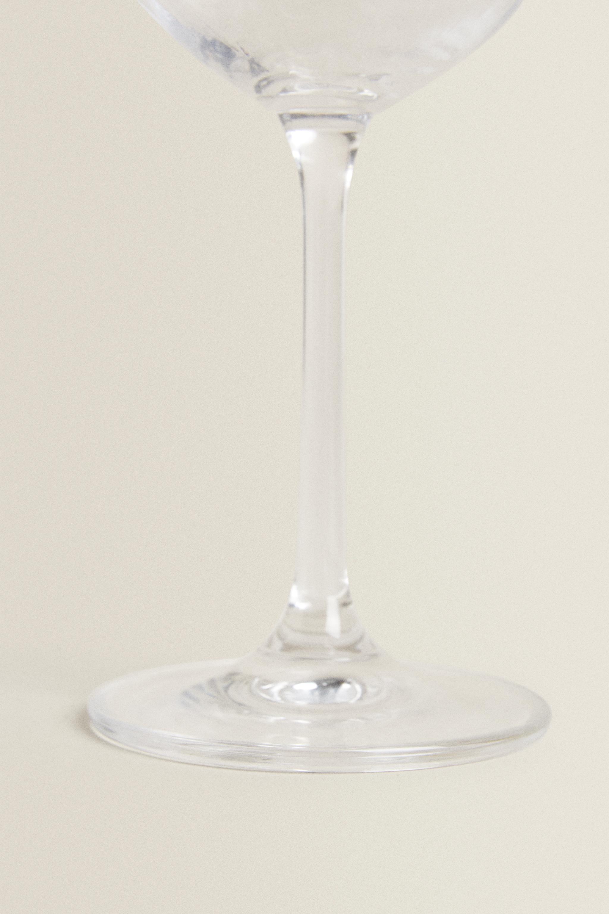 TEXTURED CRYSTALLINE WINE GLASS