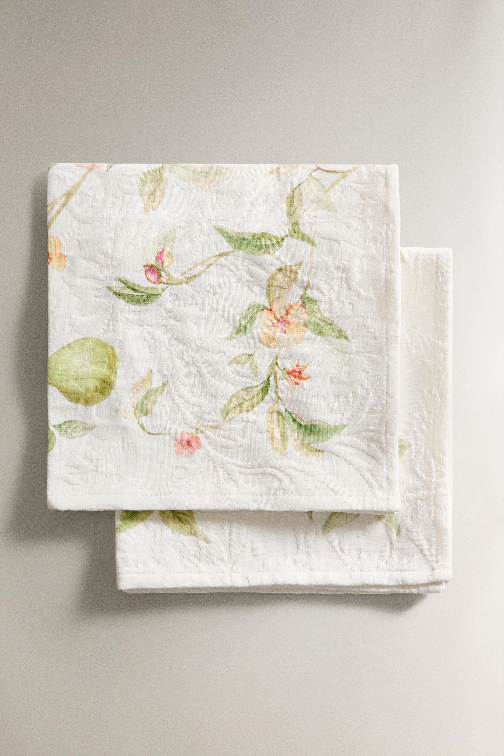 SET OF JACQUARD COTTON NAPKINS WITH PEARS (SET OF 2)