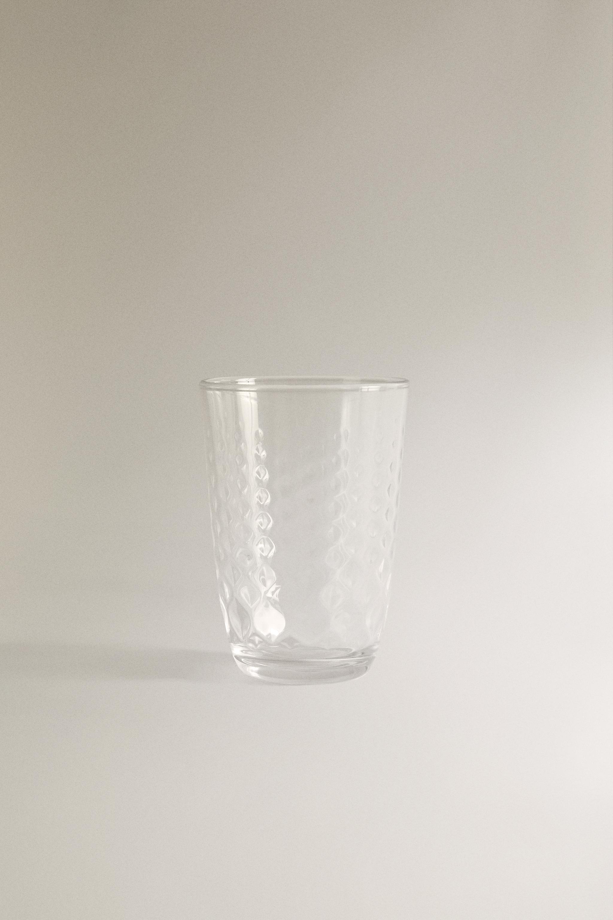 RAISED DESIGN TUMBLER