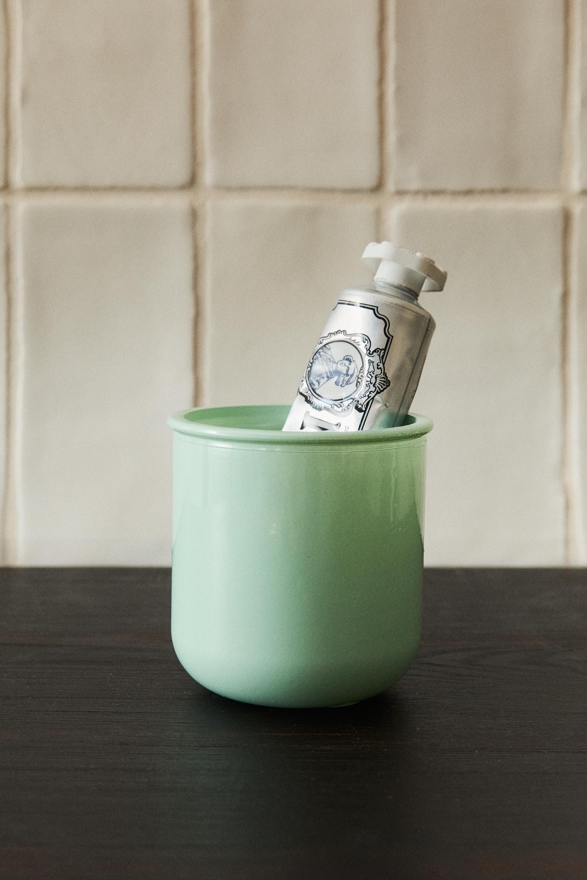 JADE GLASS TOOTHBRUSH HOLDER