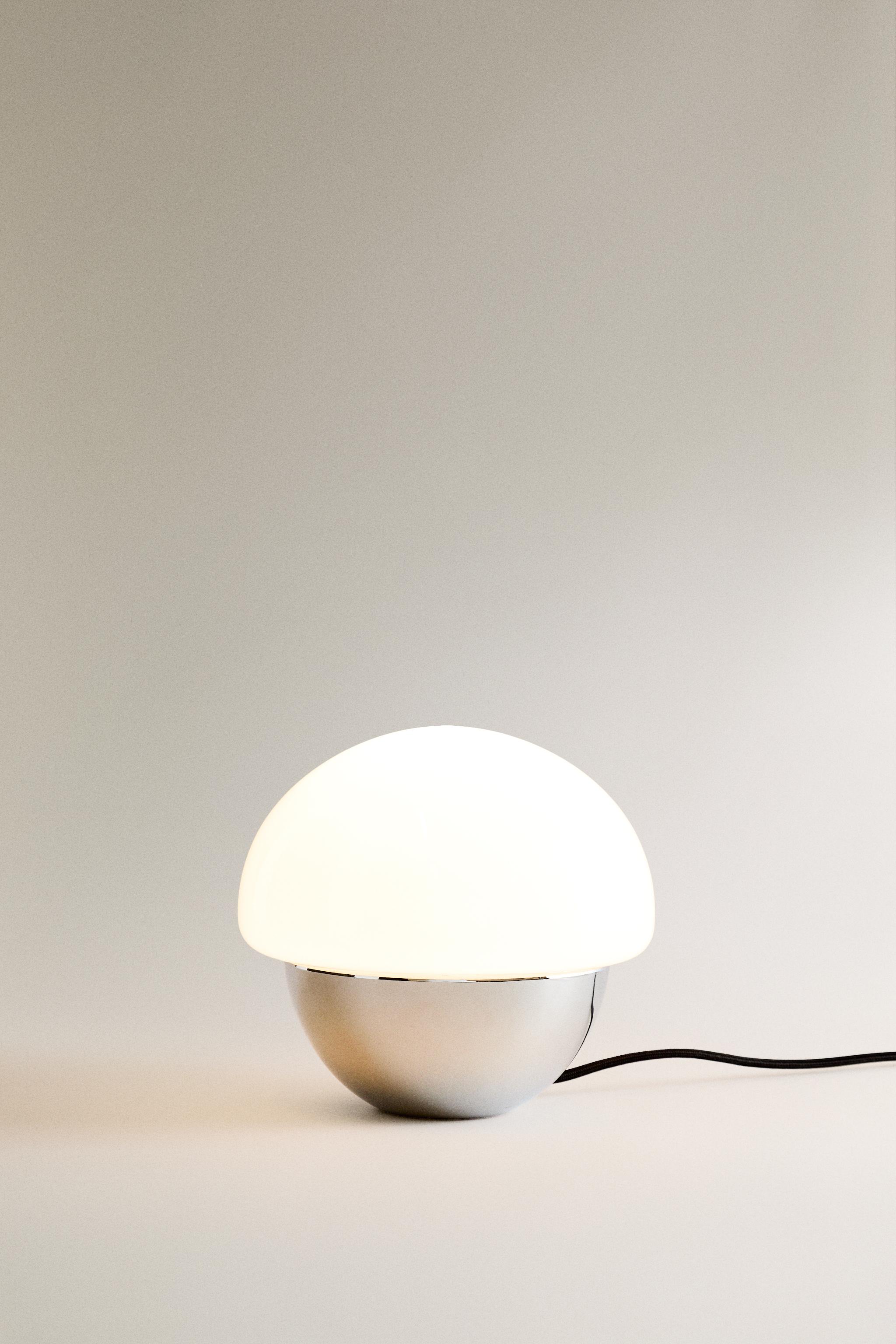 OVAL TABLE LAMP