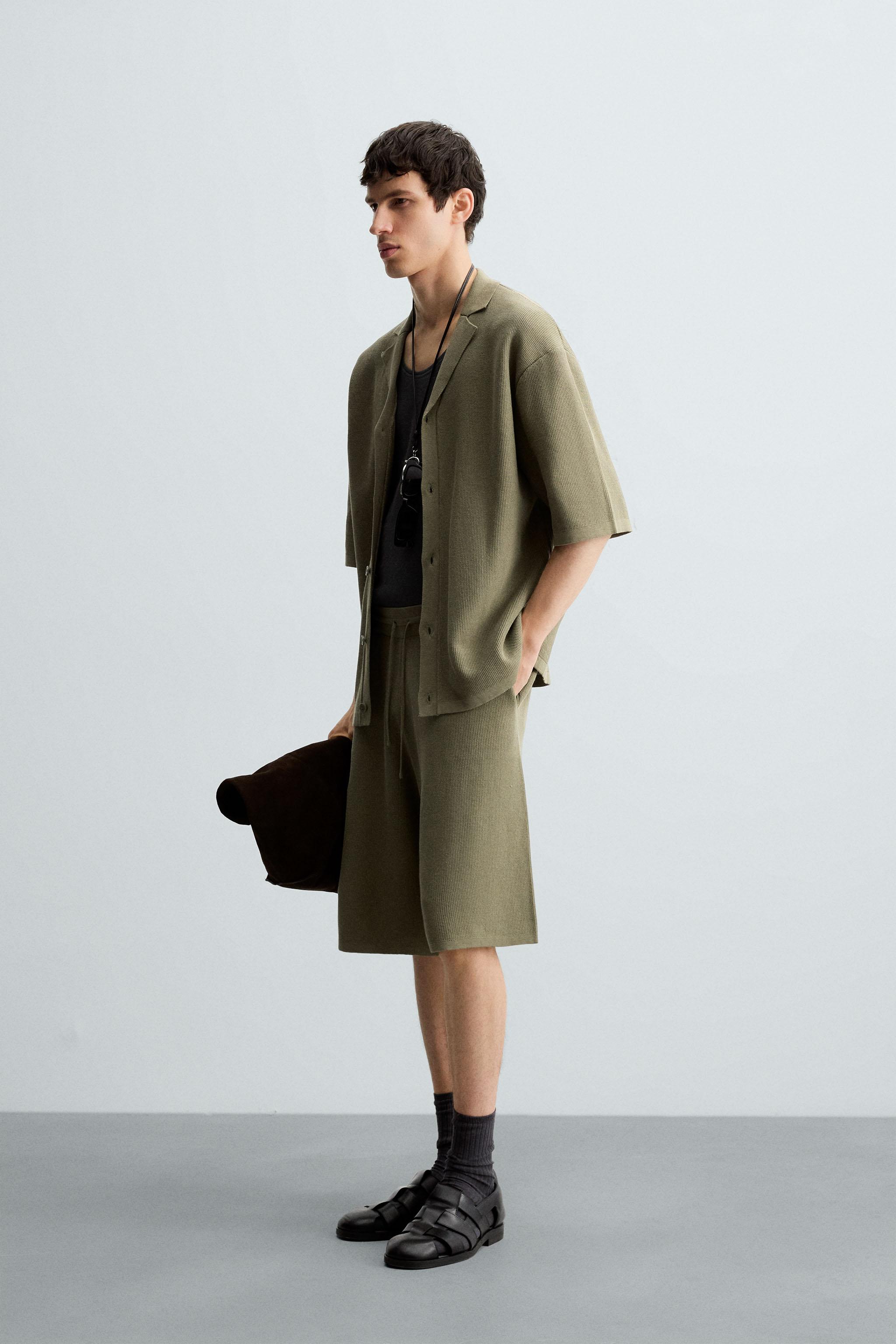 TEXTURED KNIT SHORTS