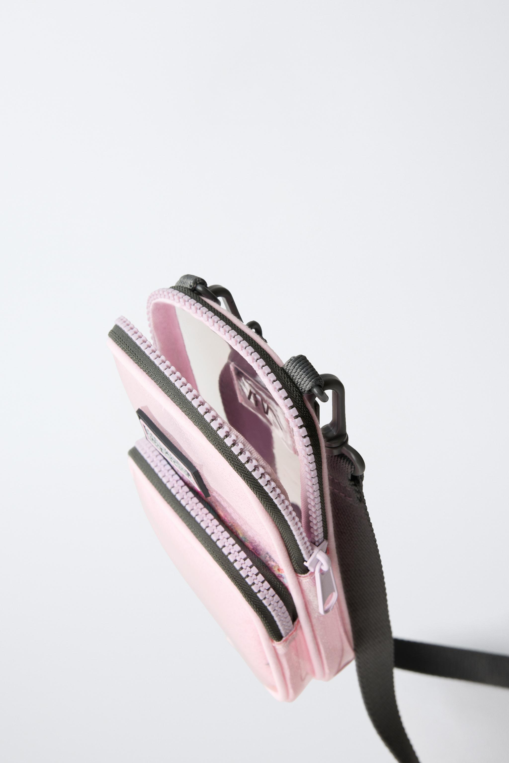 VINYL CROSSBODY PHONE CASE