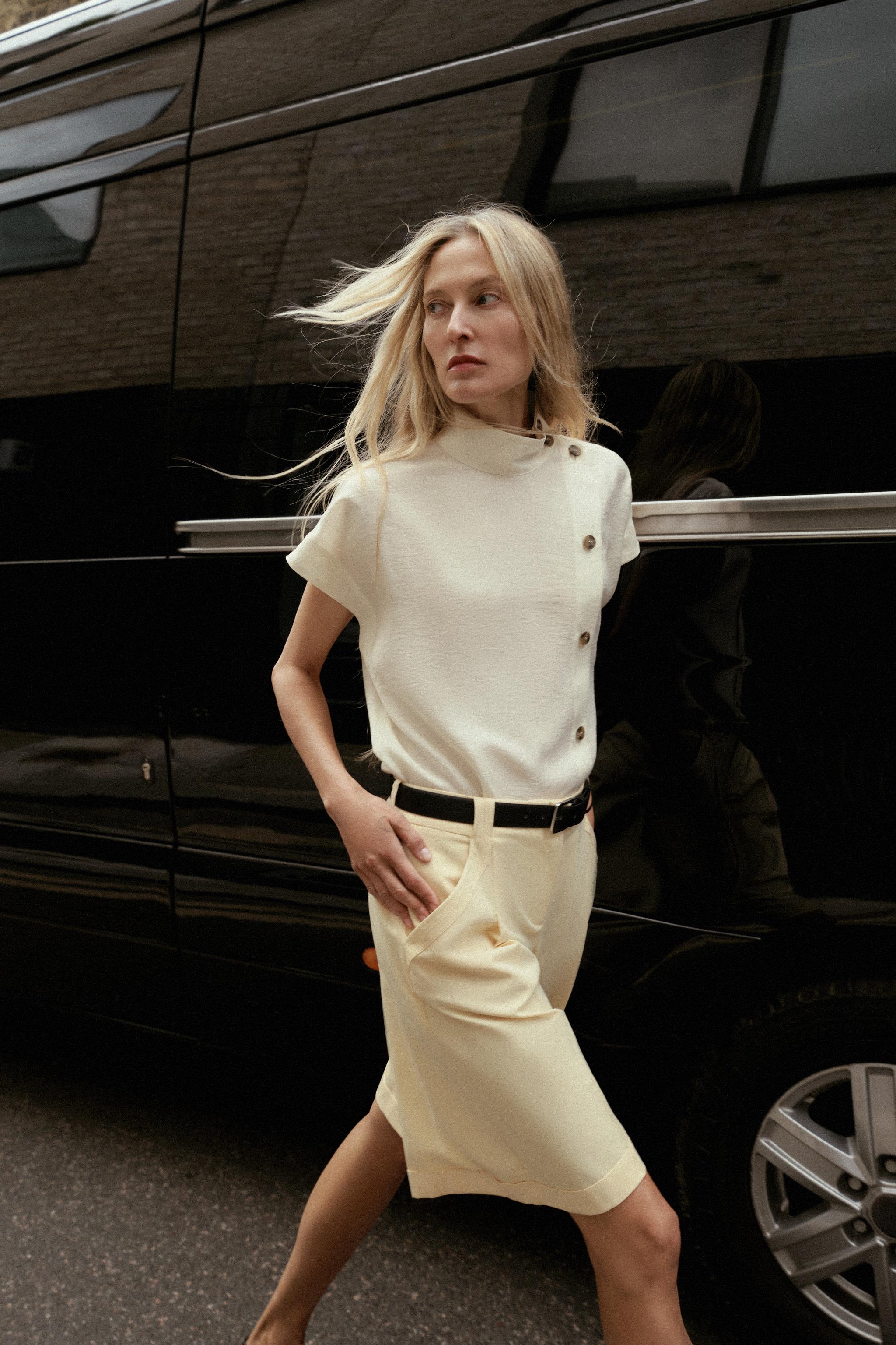 CONTRAST BUTTON SHIRT