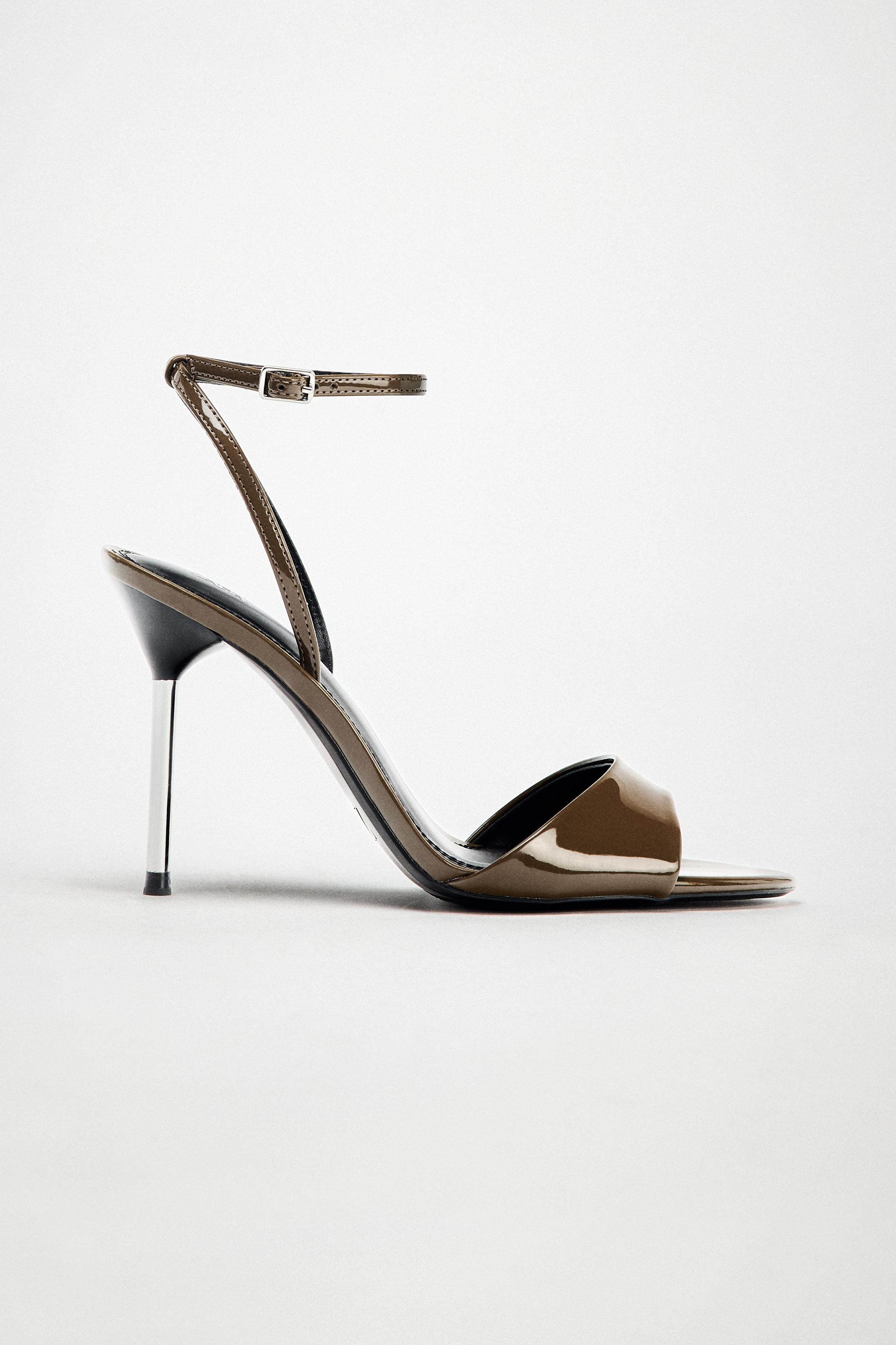 PATENT EFFECT HIGH HEELED SANDALS