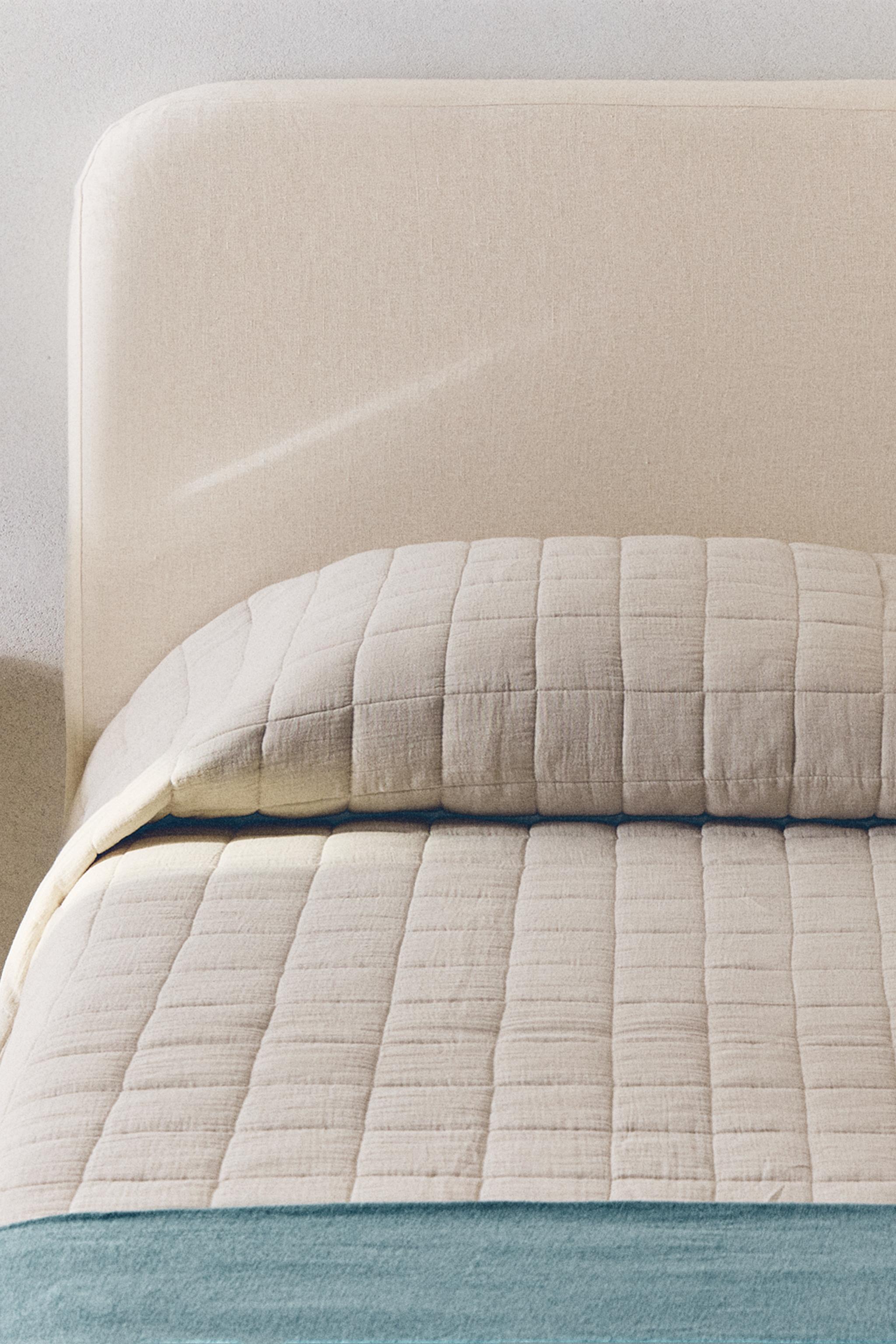 CHILDREN'S SQUARE MUSLIN QUILT