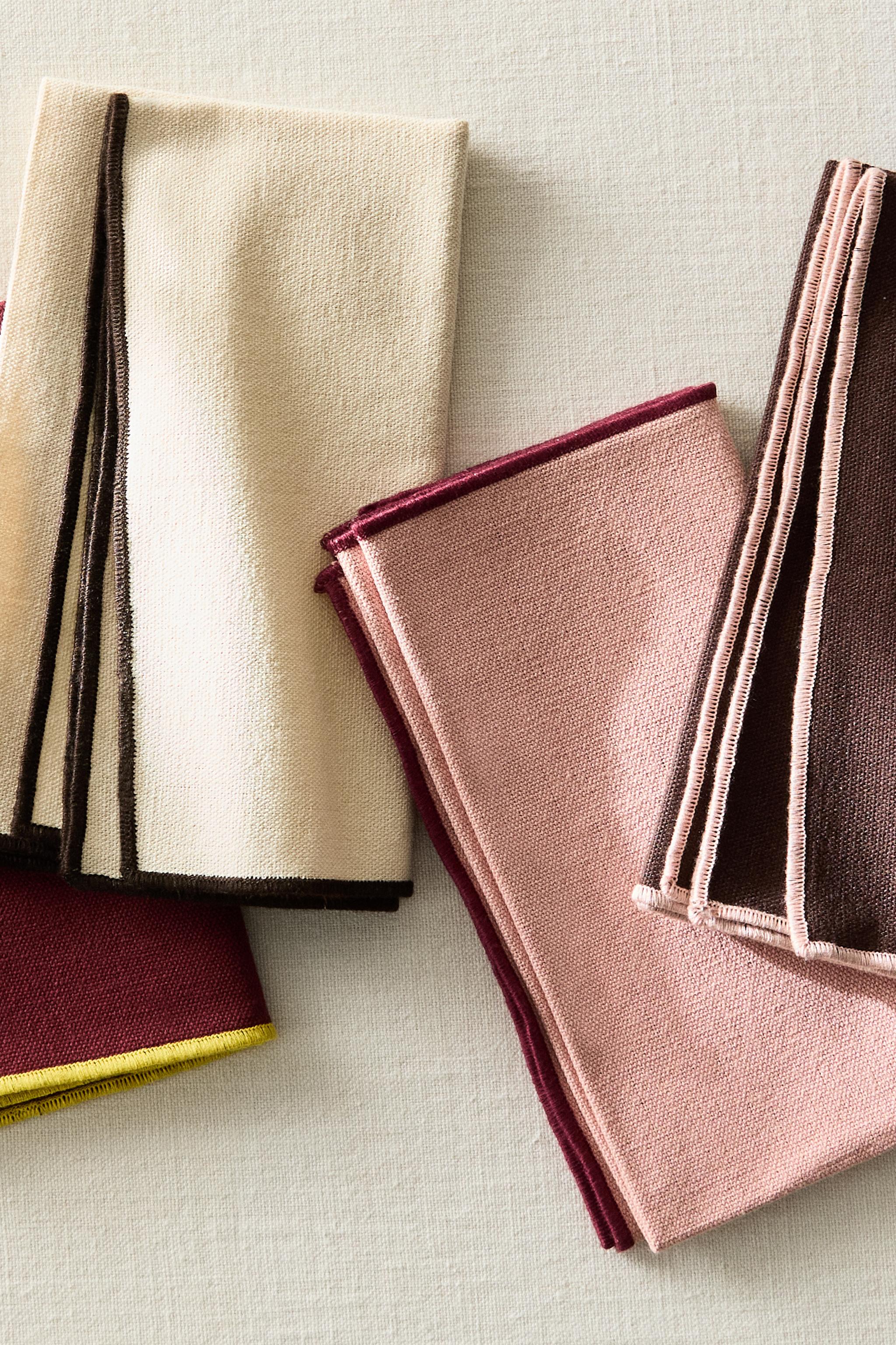 SET OF STITCHING COTTON NAPKINS (SET OF 4) X COLLAGERIE