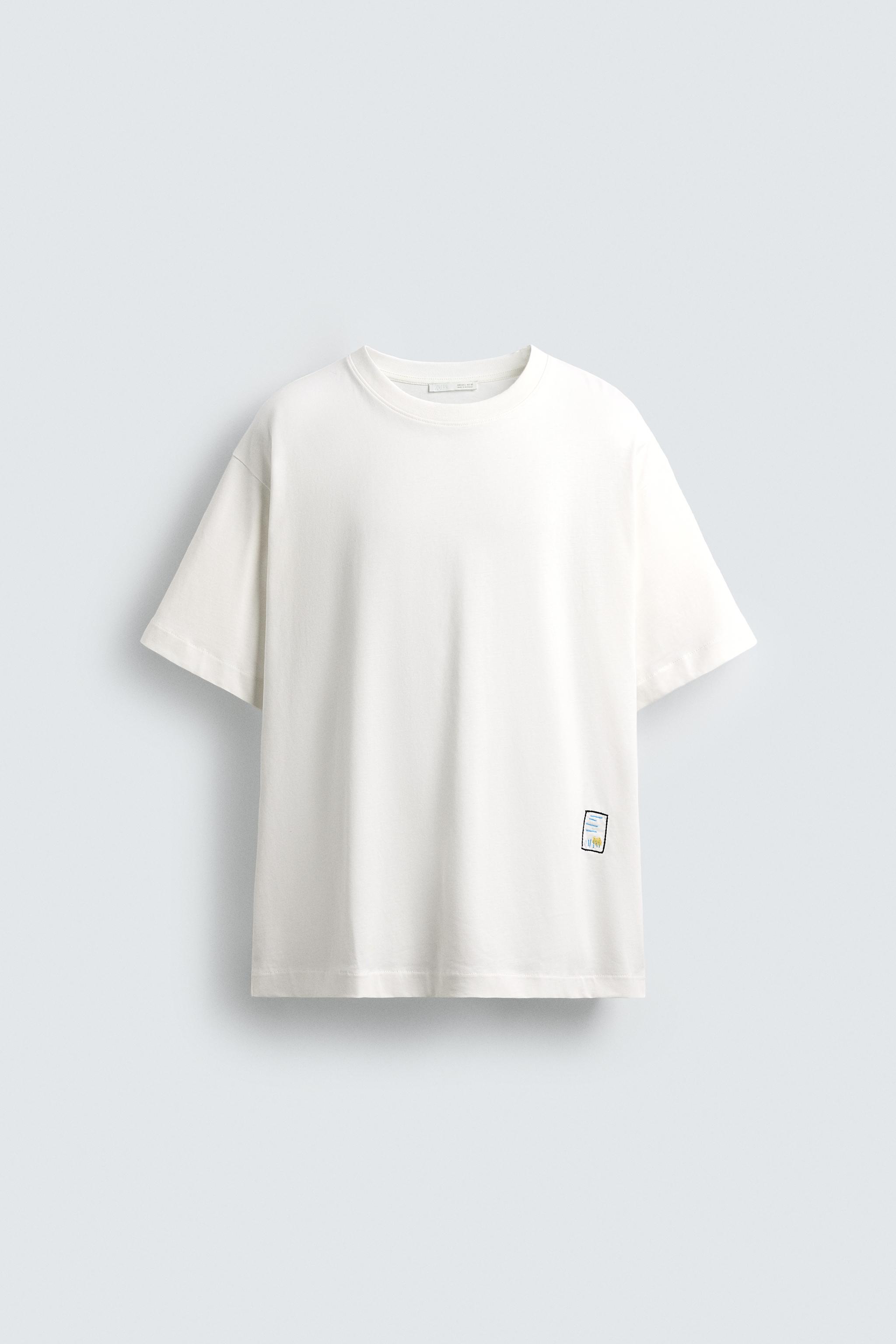 CONTRAST PATCH T-SHIRT