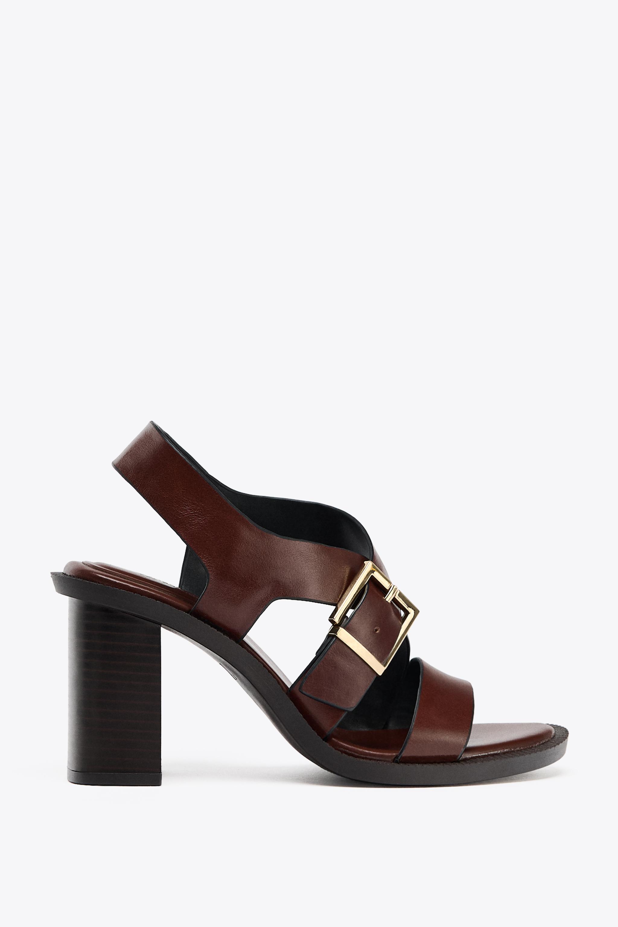 LEATHER BUCKLE HEELED SANDALS