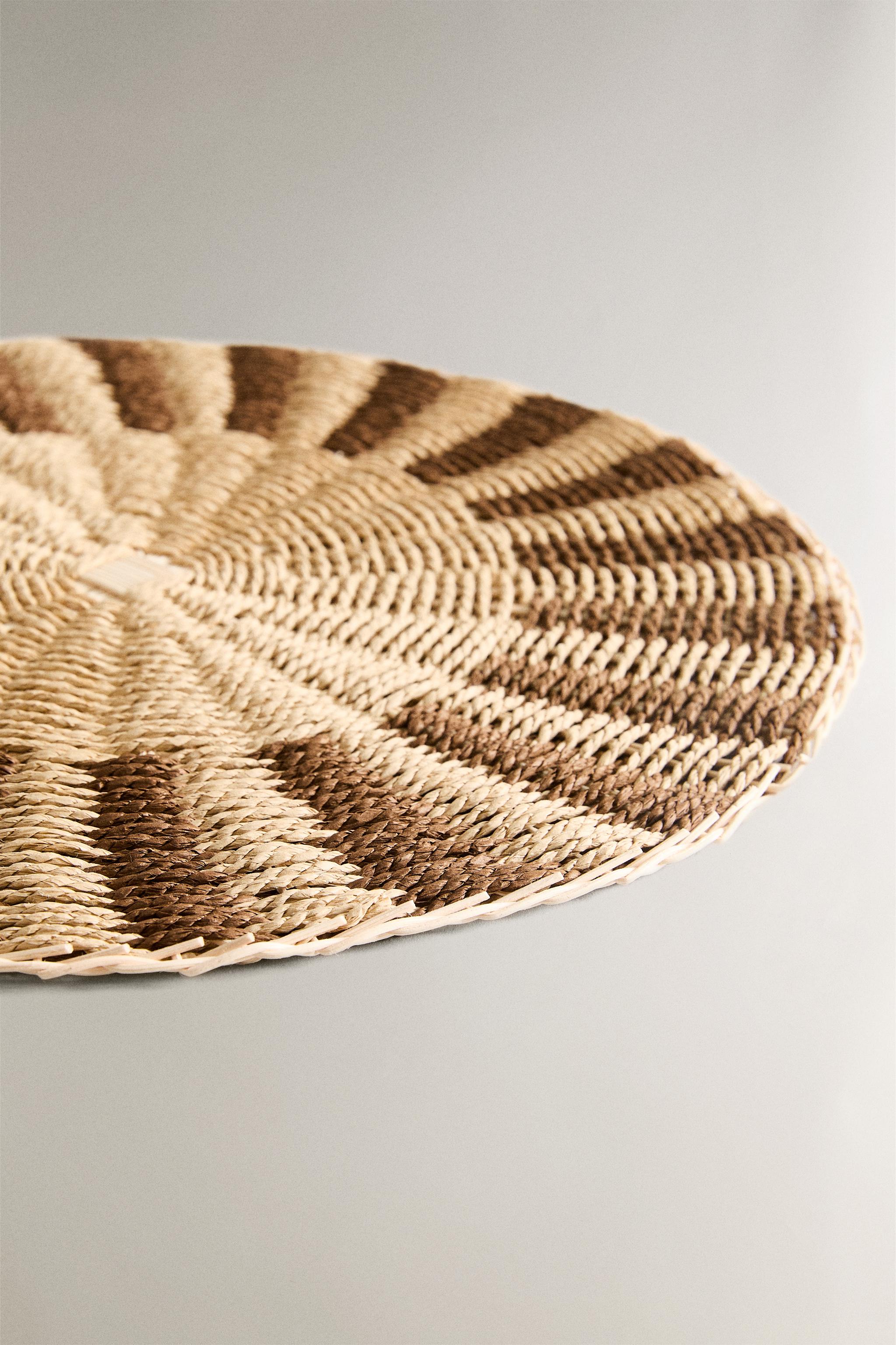 ROUND RATTAN PLACEMAT