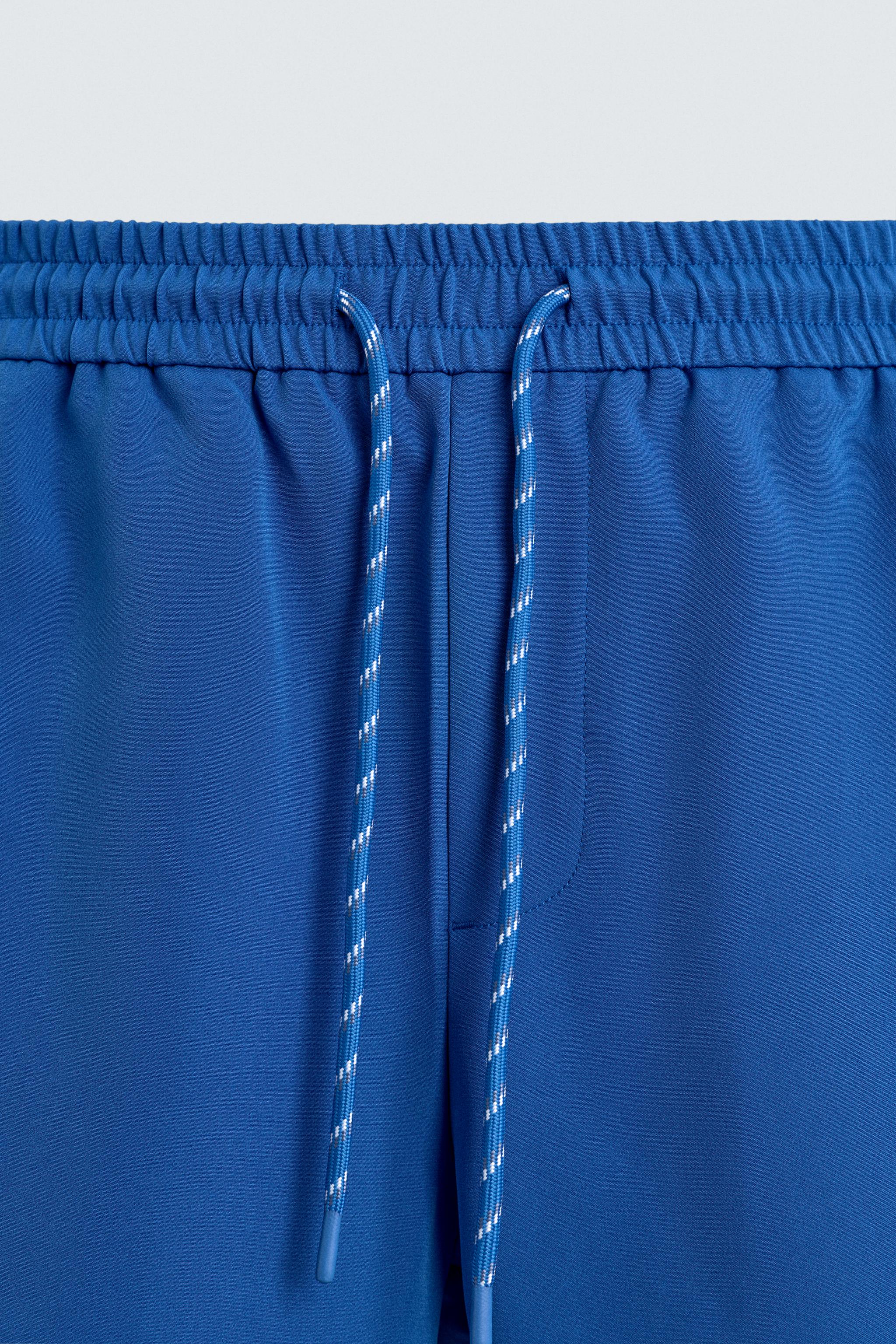 CONTRAST STRIPE SHORTS