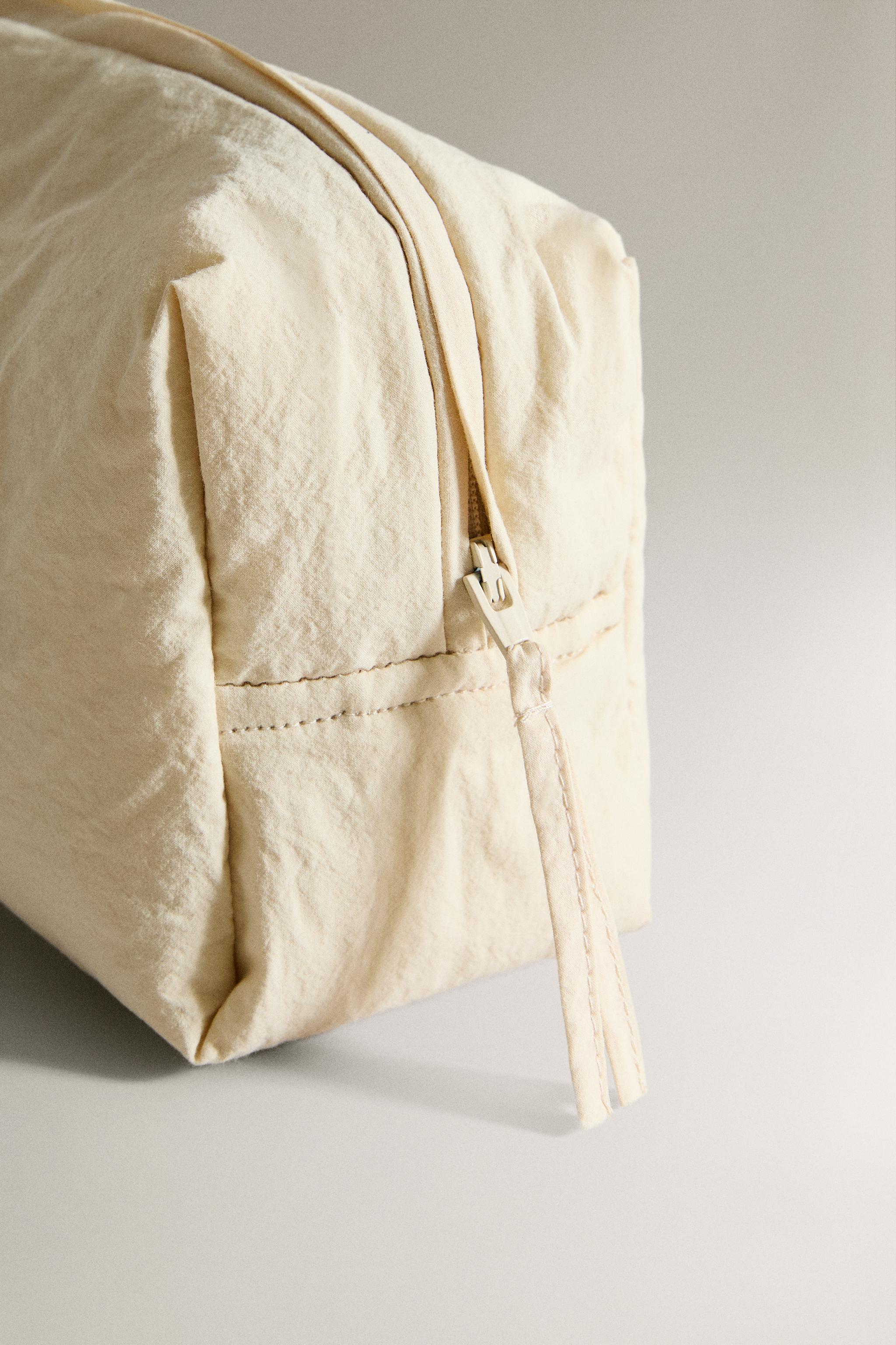 CHILDREN'S SMALL FLORAL COSMETIC BAG