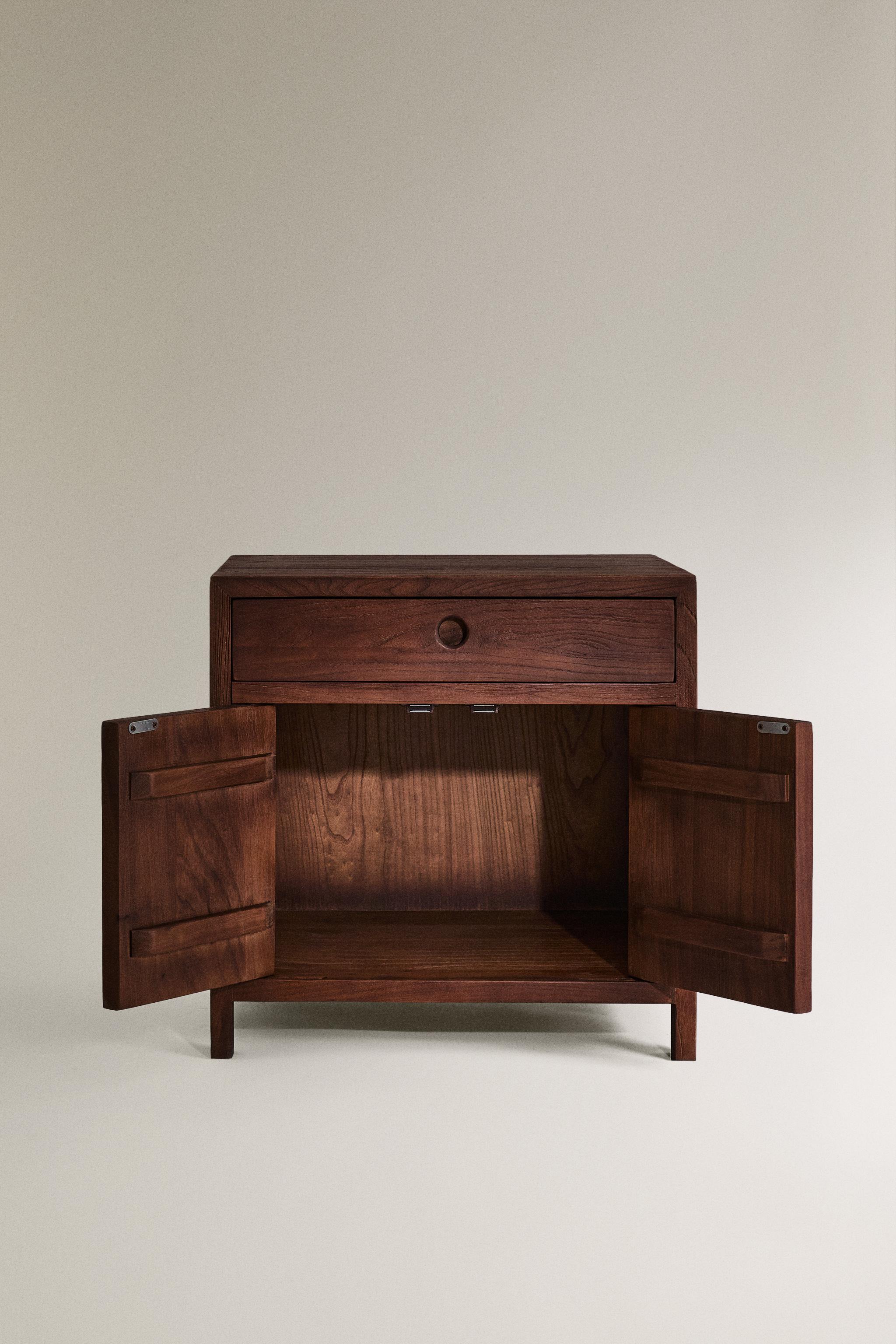 STORAGE UNIT MADE OF ELM WOOD