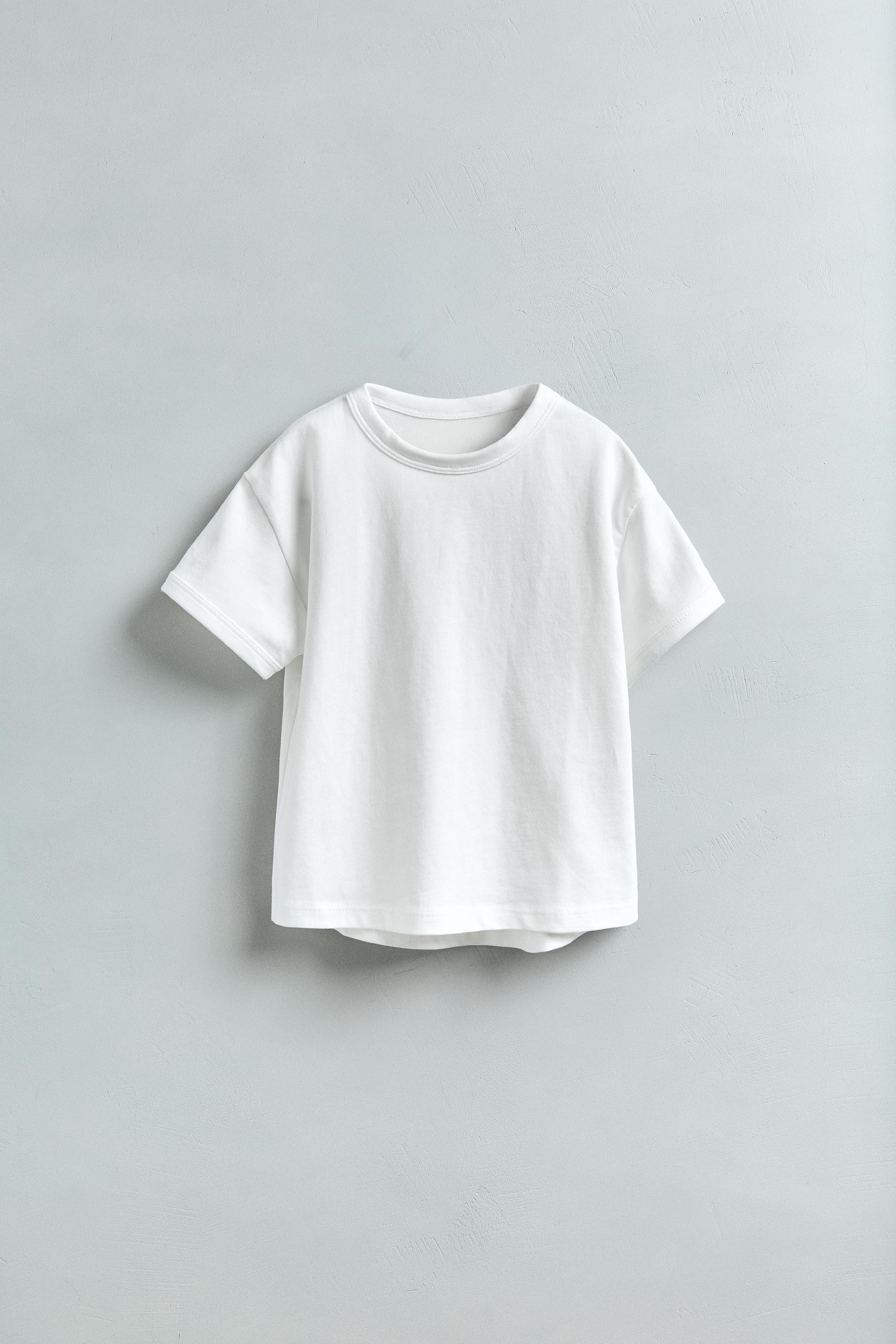 PLAIN T-SHIRT