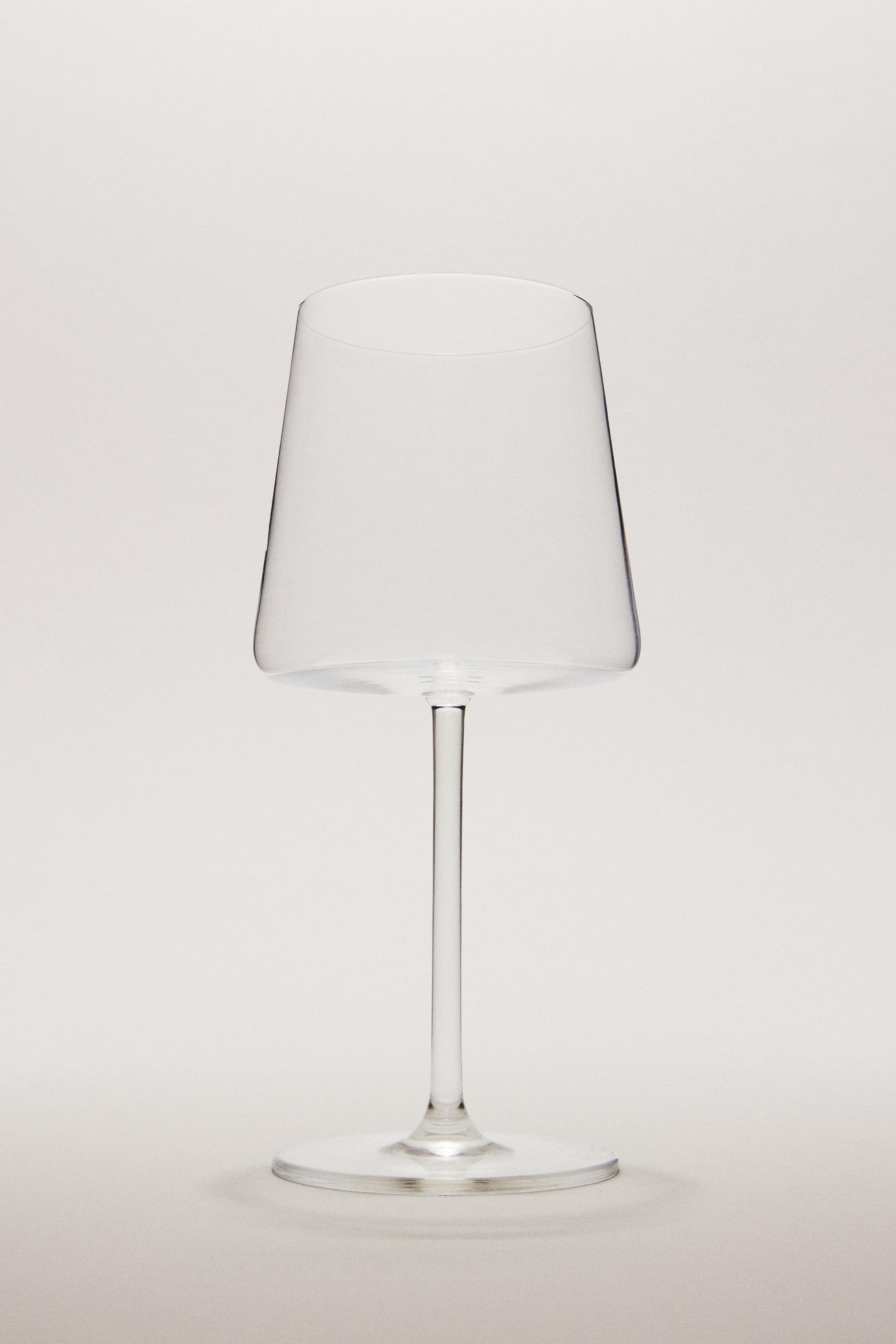 CONICAL CRYSTALLINE WINE GLASS