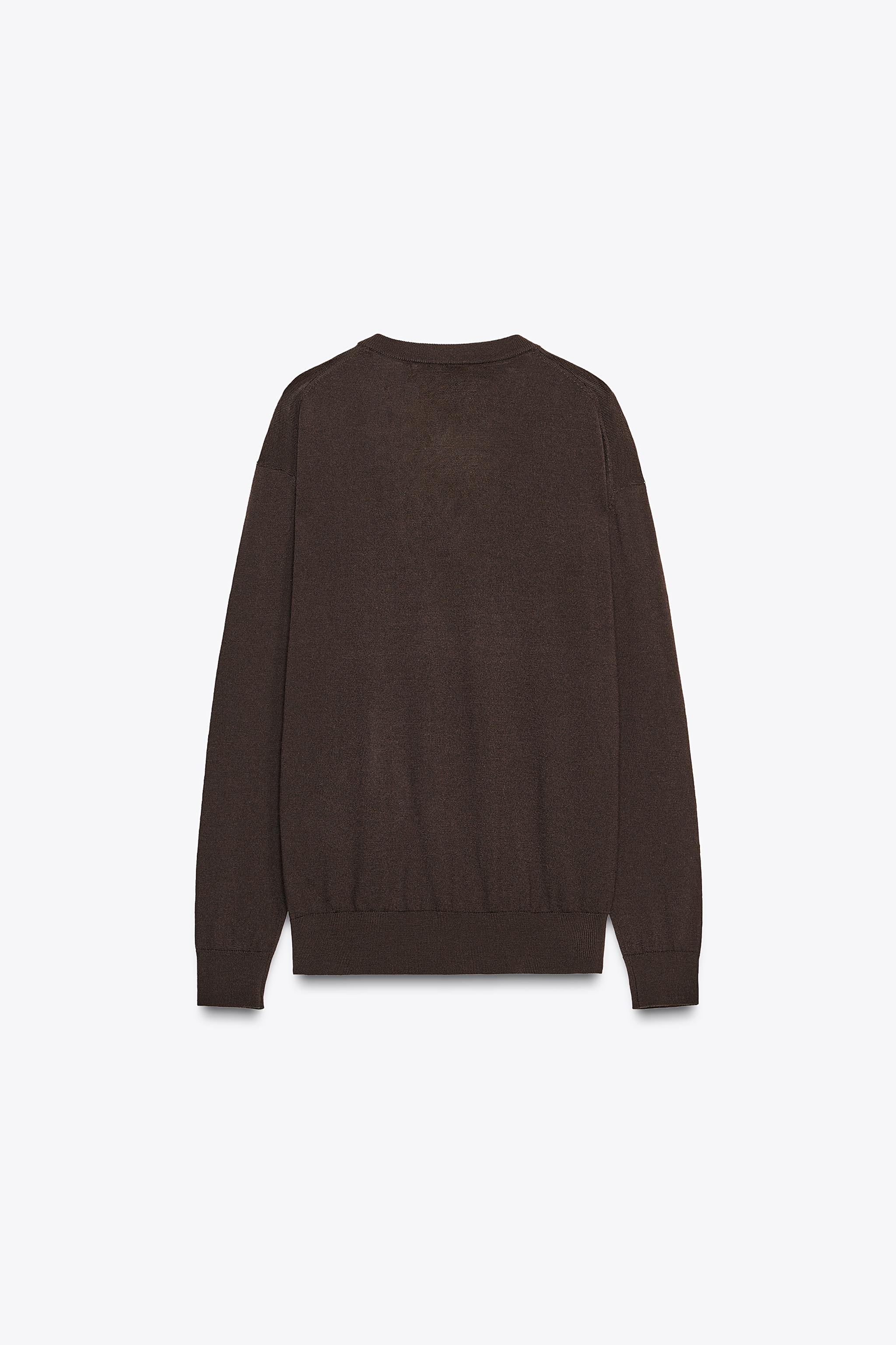 100% WOOL KNIT V-NECK SWEATER