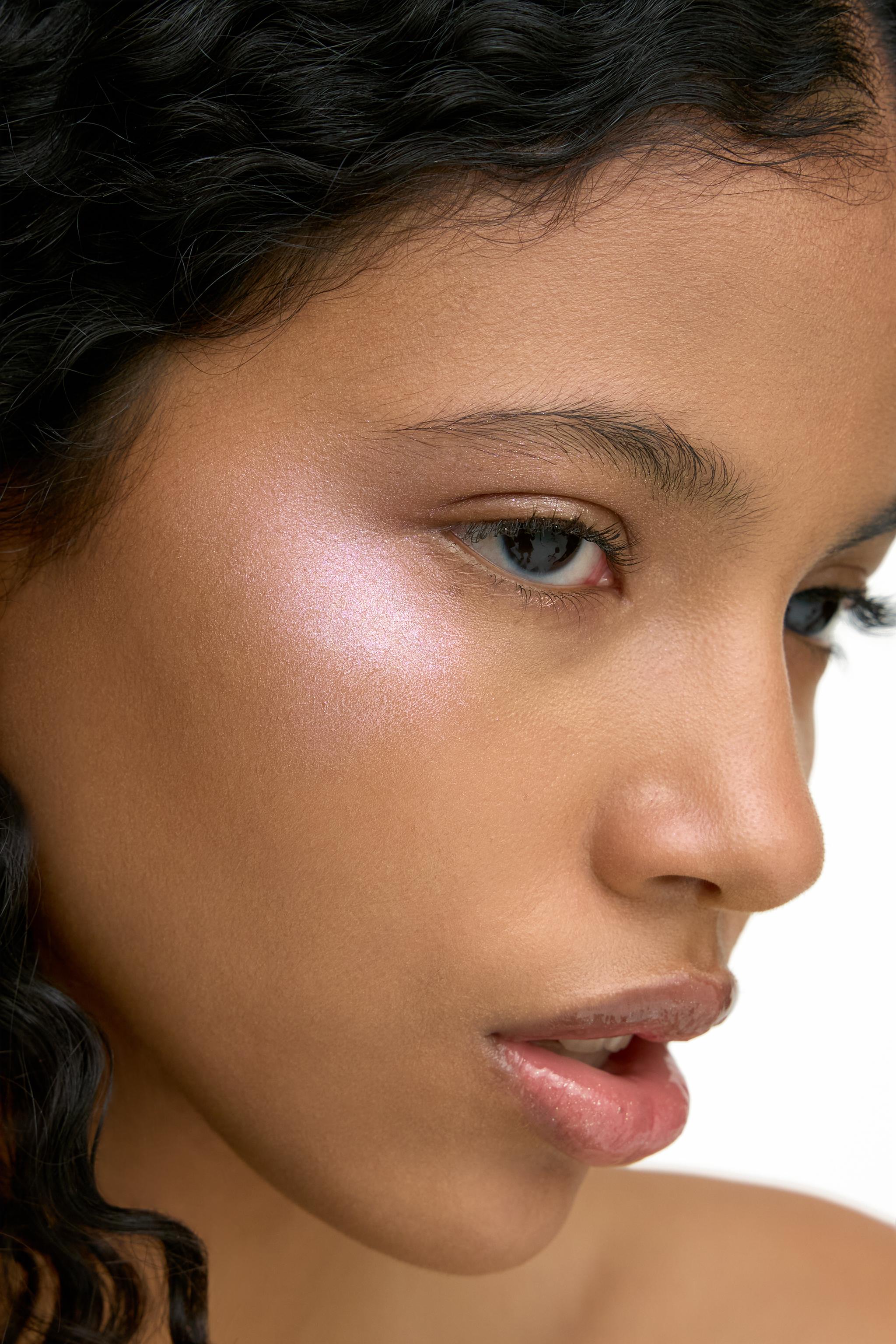 LIQUID HIGHLIGHTER - DREAMLAND