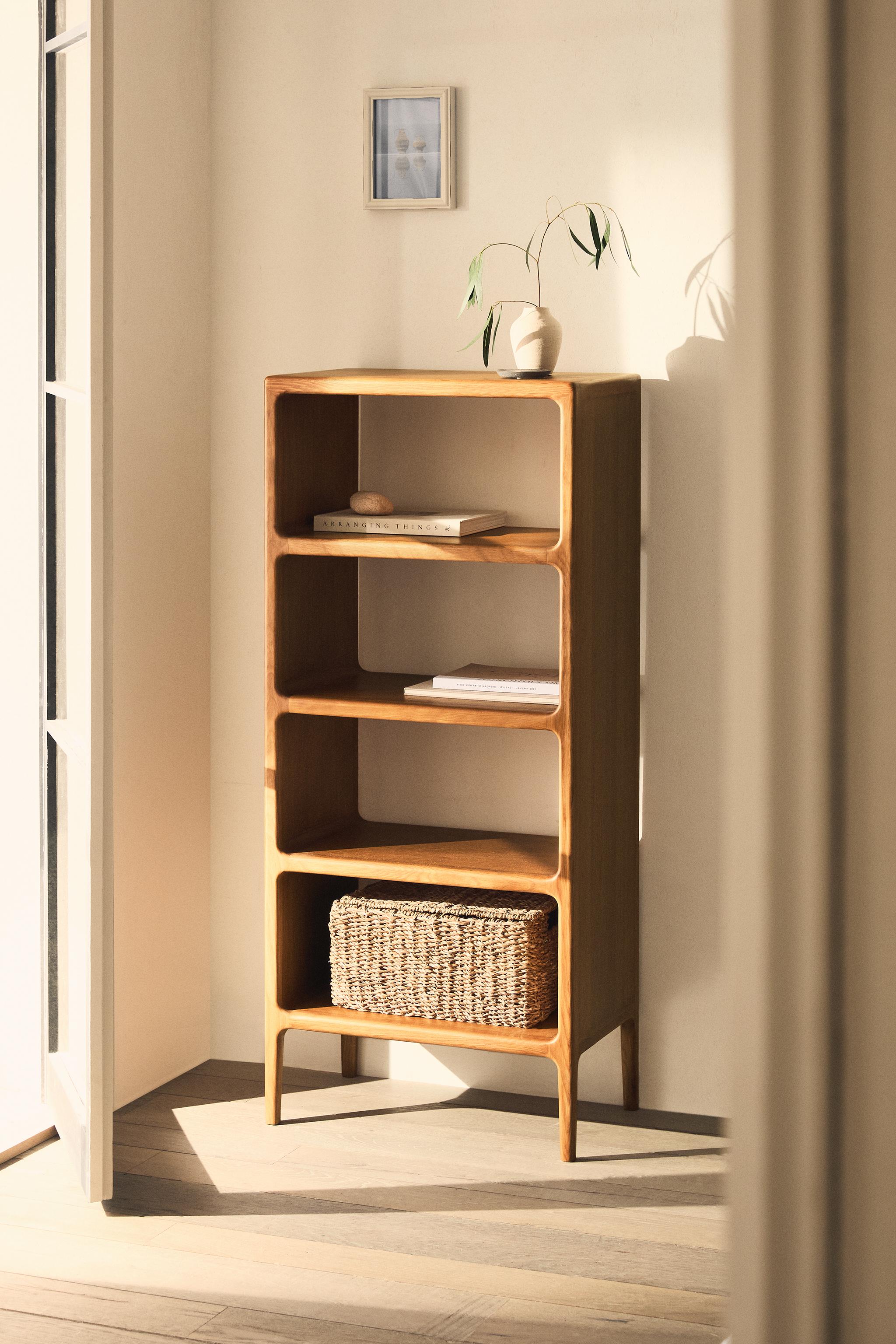 HIGH HONEY OAK BOOKCASE