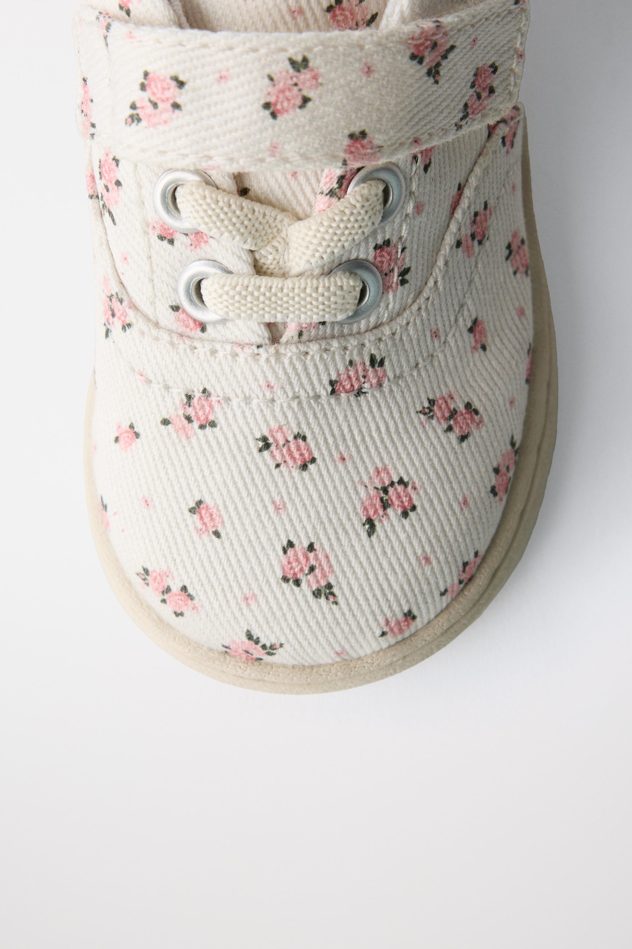 FLORAL BAREFOOT SNEAKERS