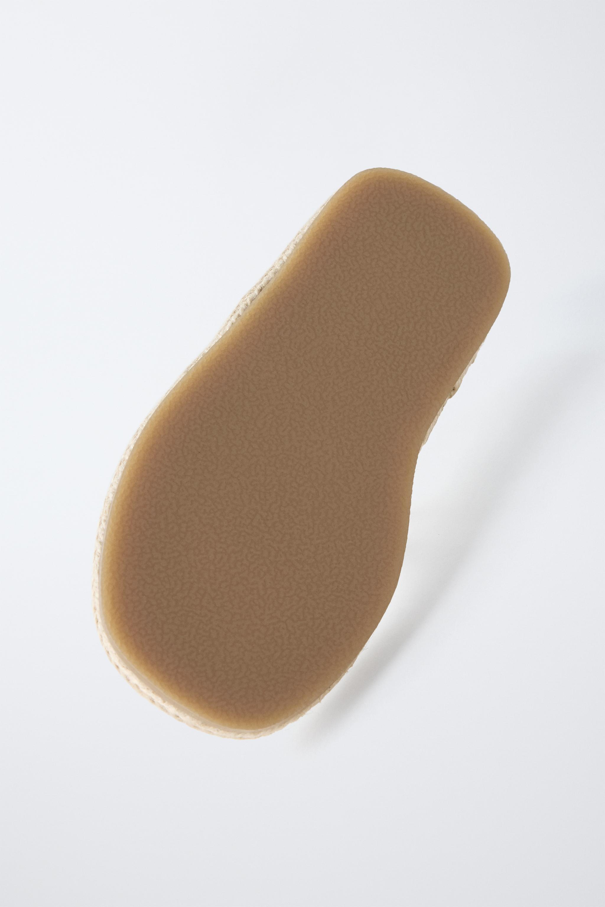 EMBROIDERED JUTE BALLET FLATS