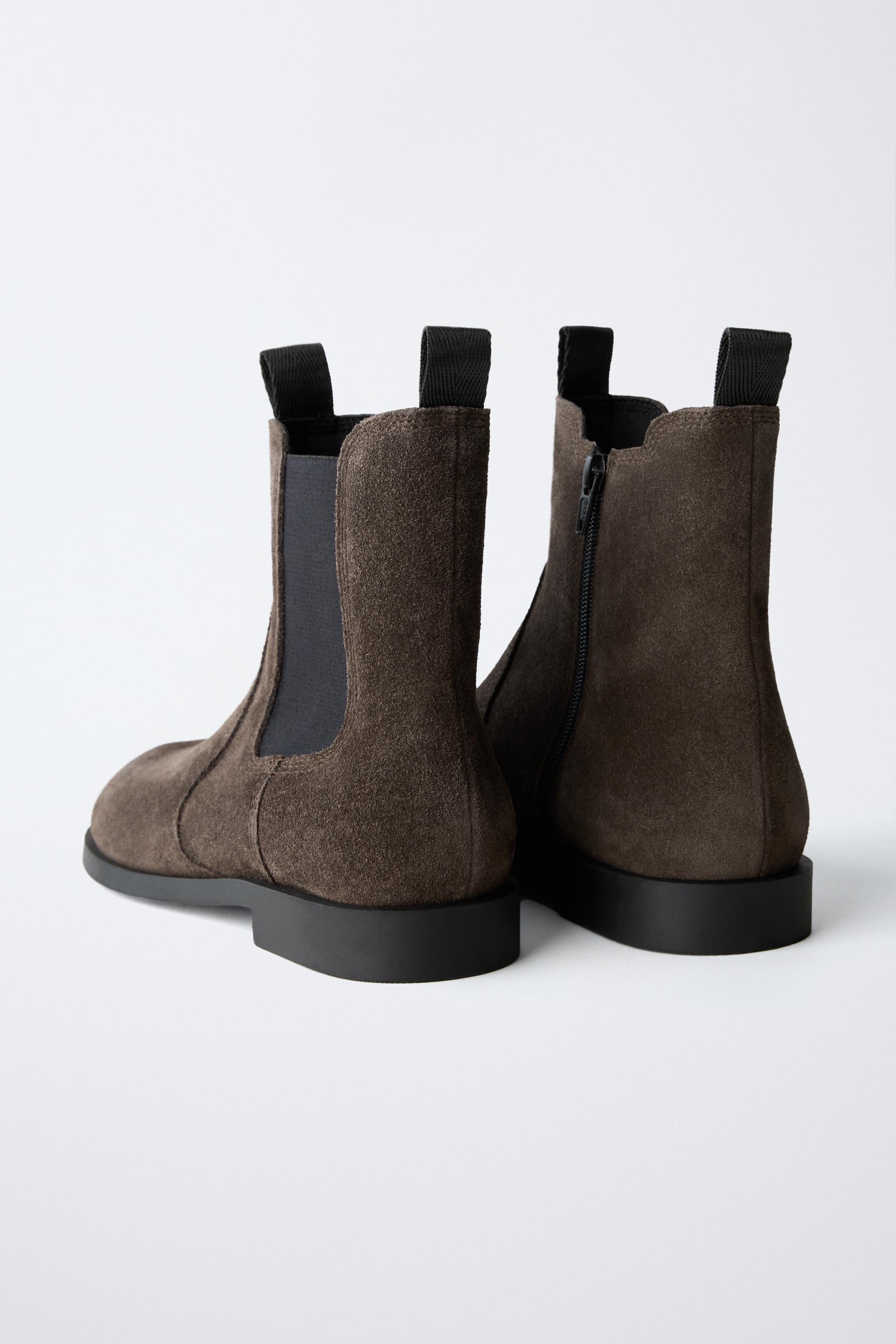 LEATHER CHELSEA ANKLE BOOTS