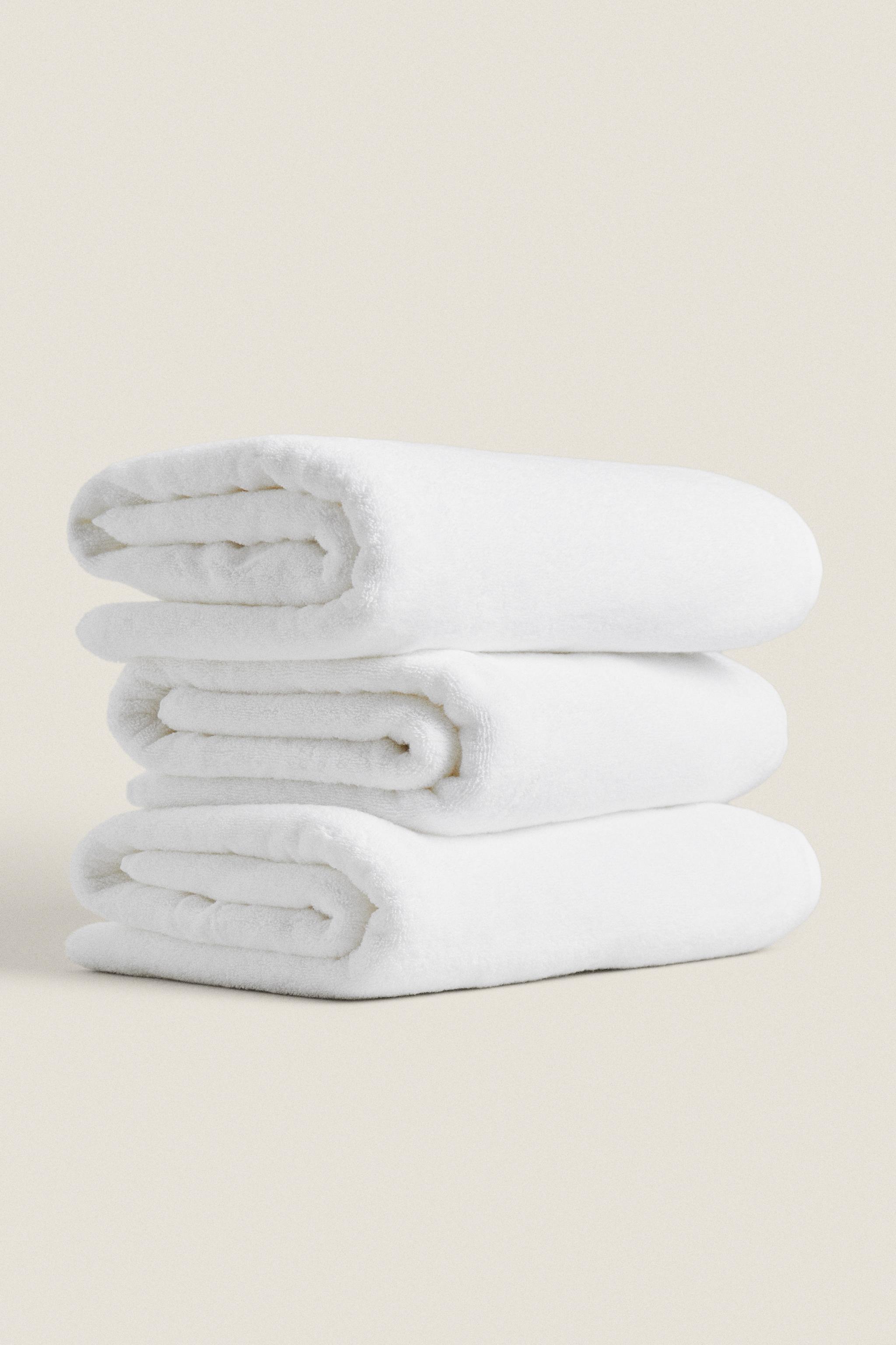 EXTRA SOFT COTTON BATH TOWEL (700 GXM²)
