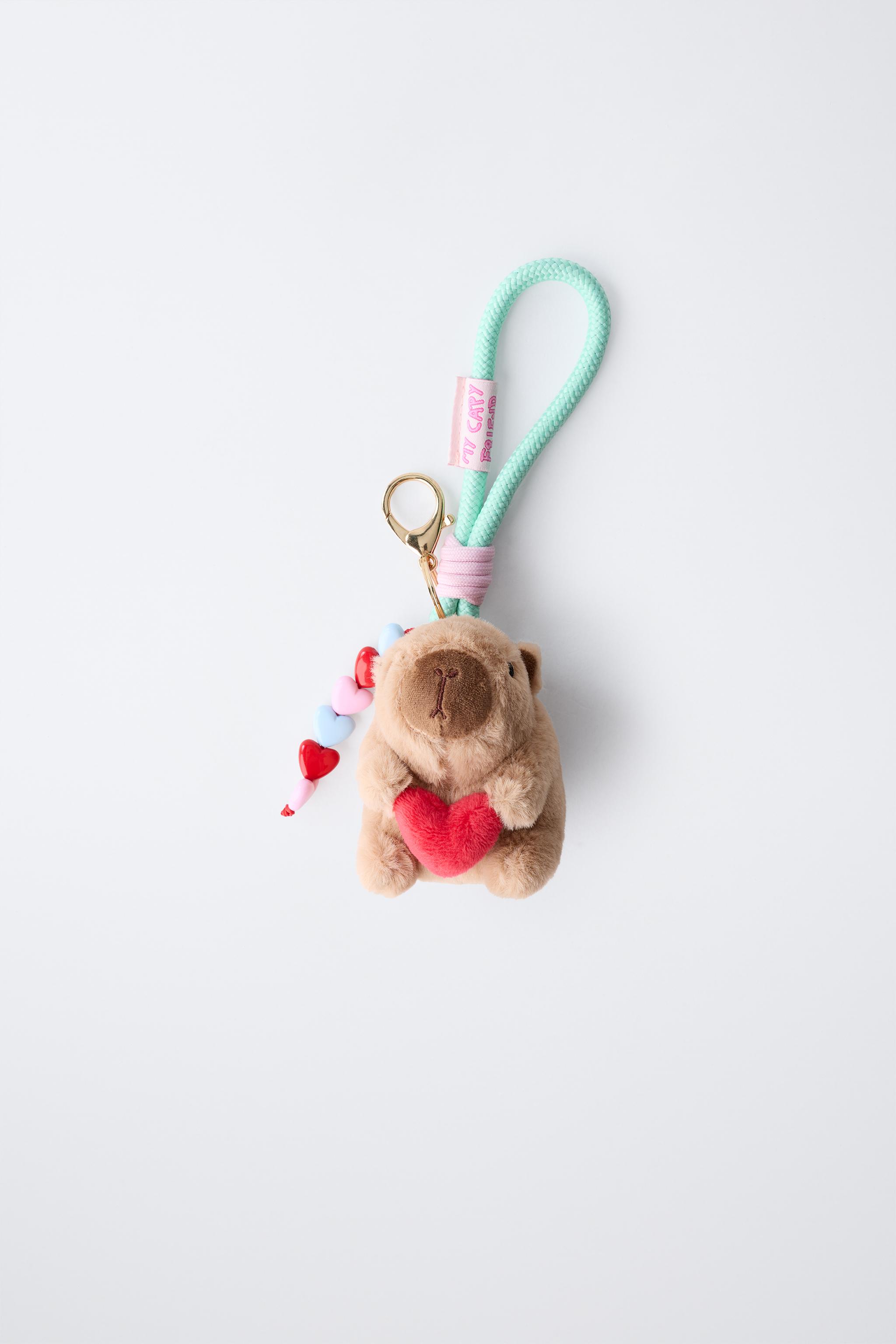 CAPYBARA KEYCHAIN
