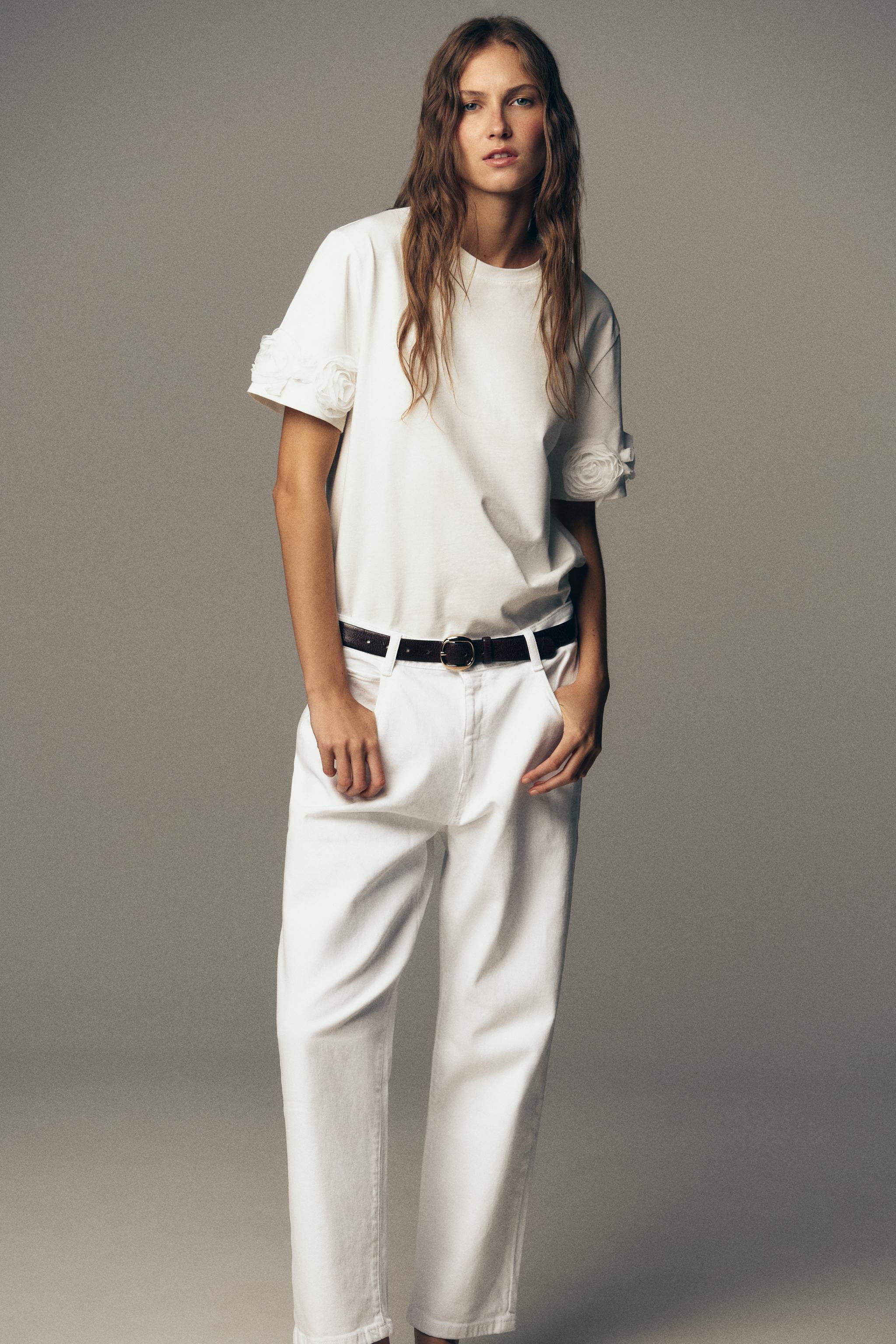 VOLUMINOUS FLORAL T-SHIRT