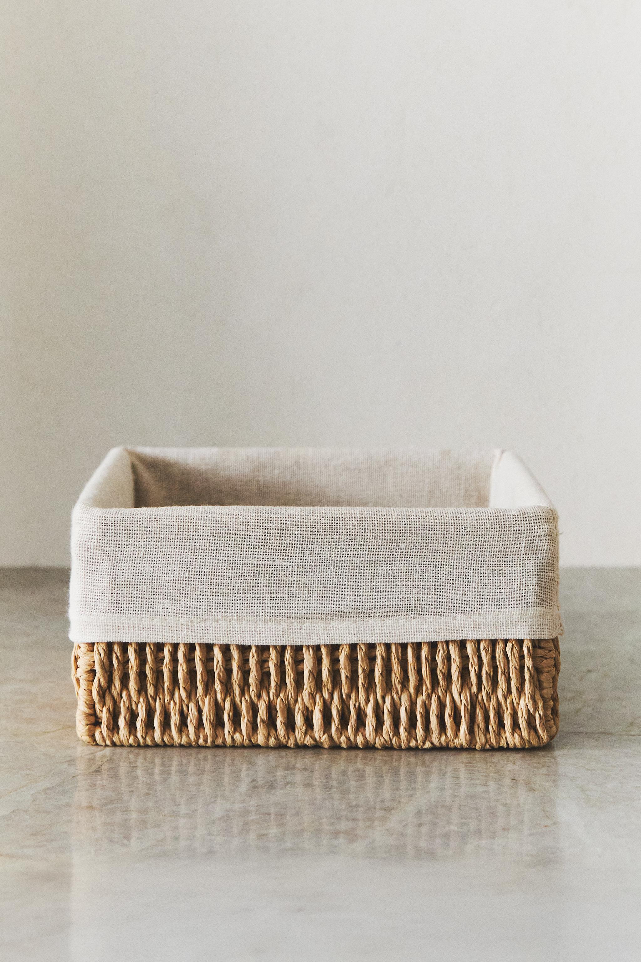 SQUARE FABRIC-LINED BASKET