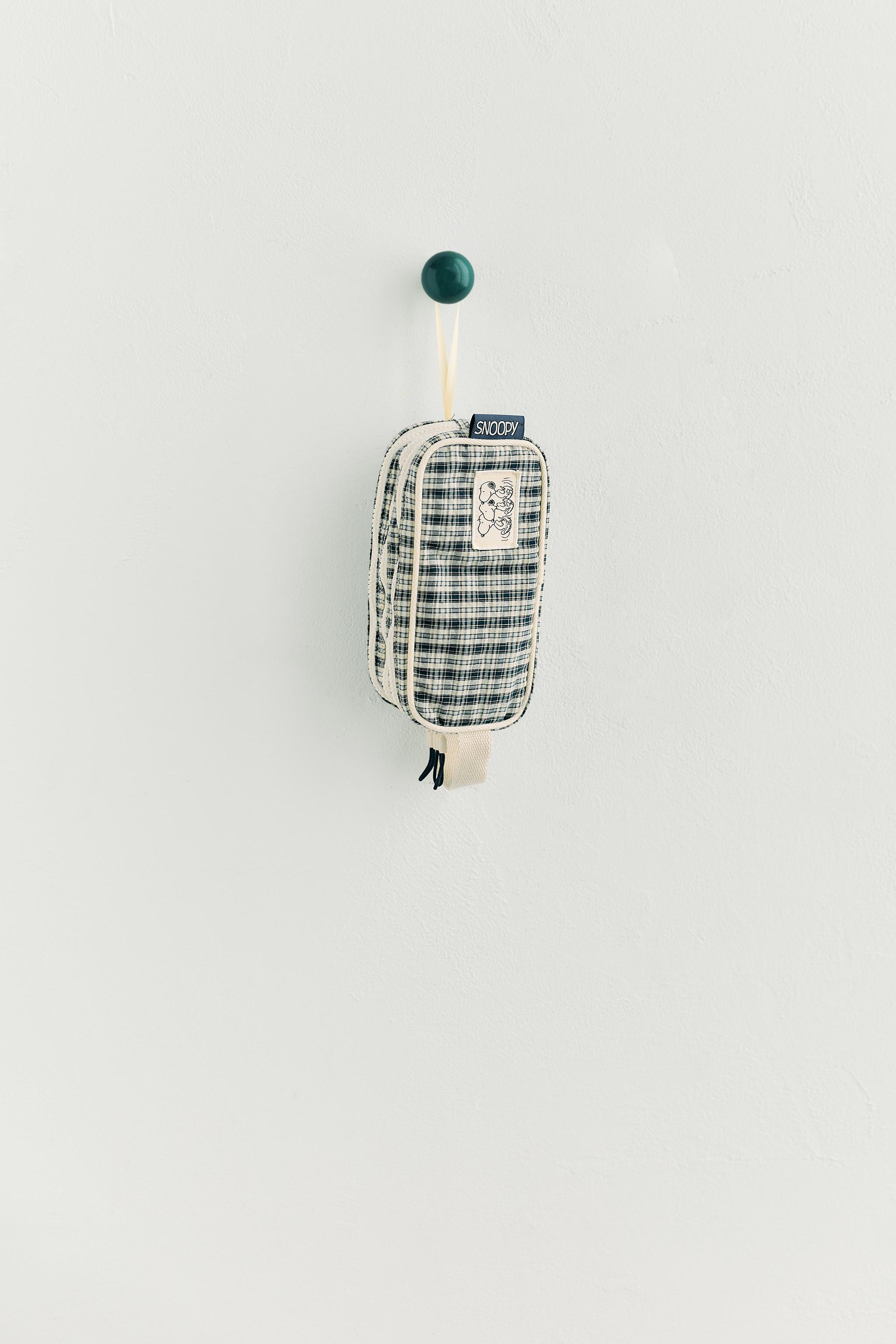 SNOOPY PEANUTS™ PENCIL CASE