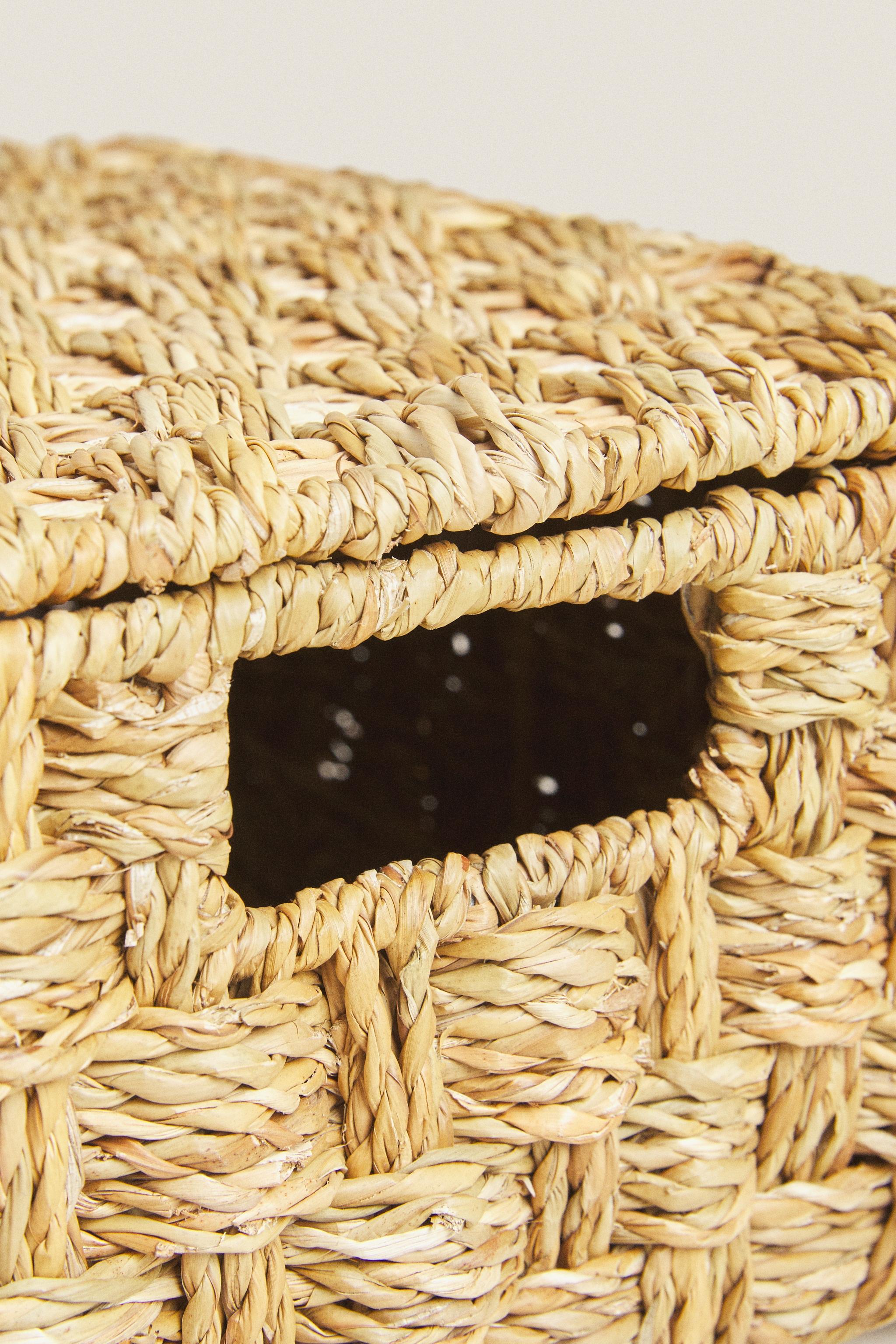 WOVEN BASKET