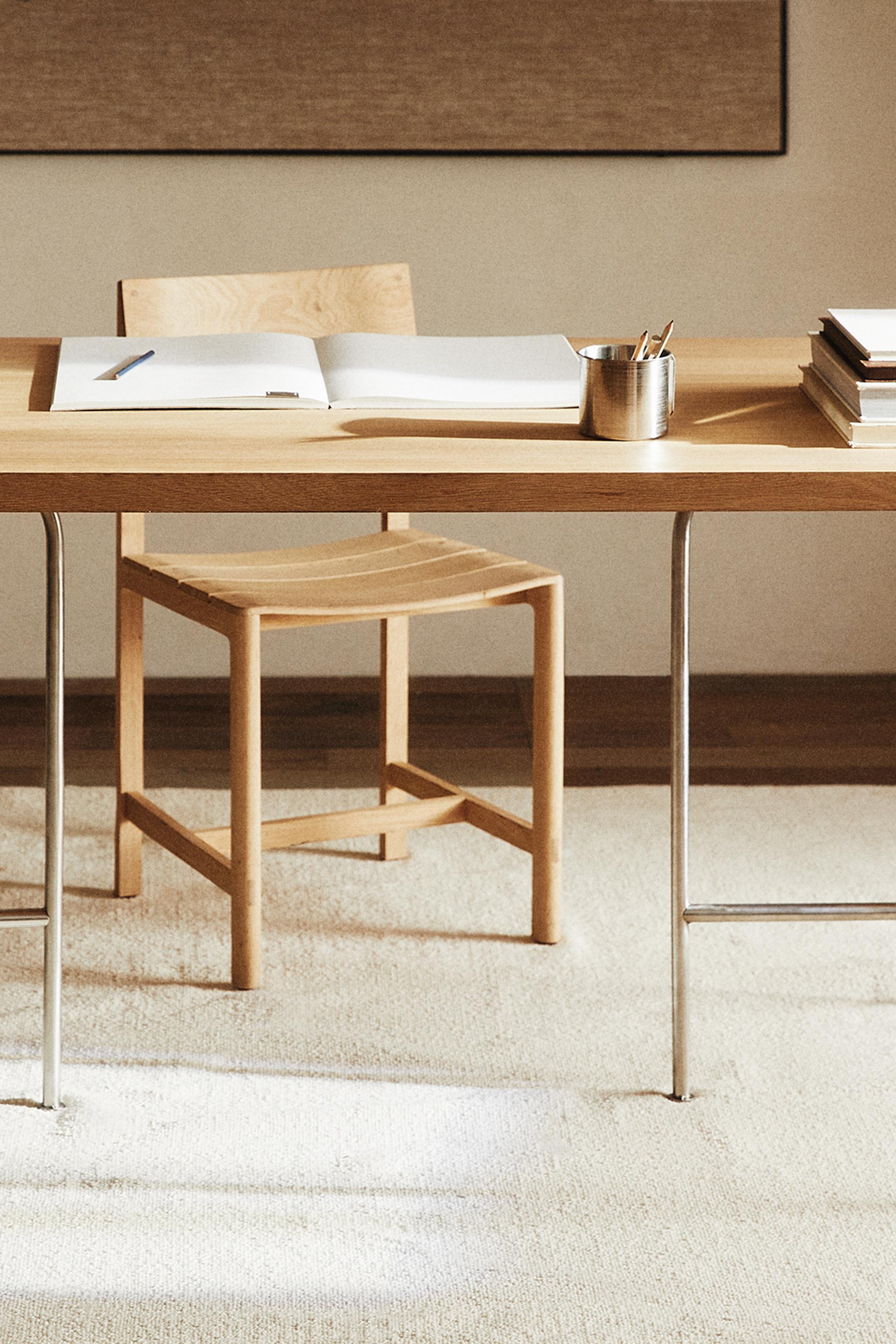 WOOD AND METAL OFFICE DESK