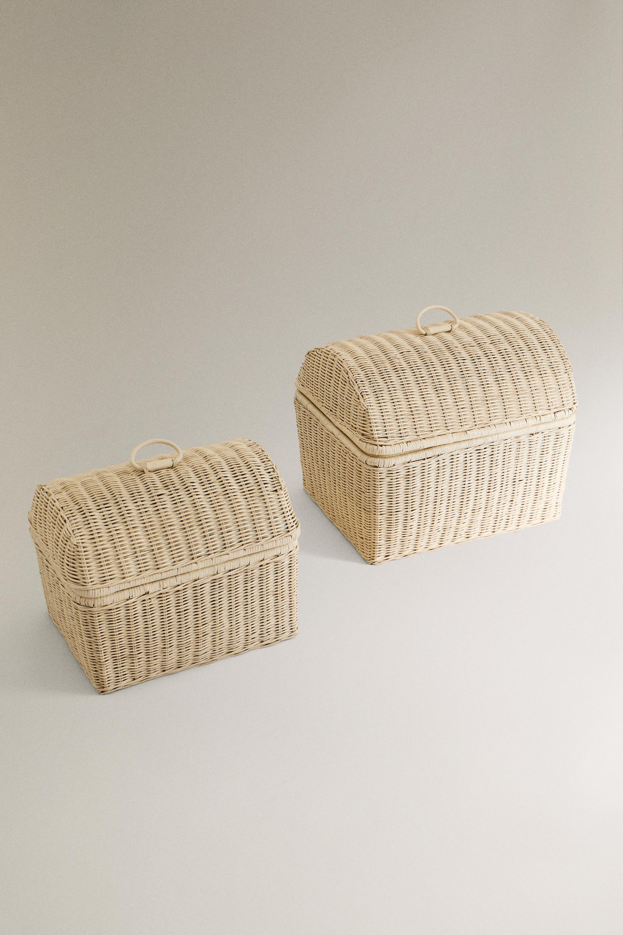 CHILDREN'S RATTAN HAMPER WITH LID