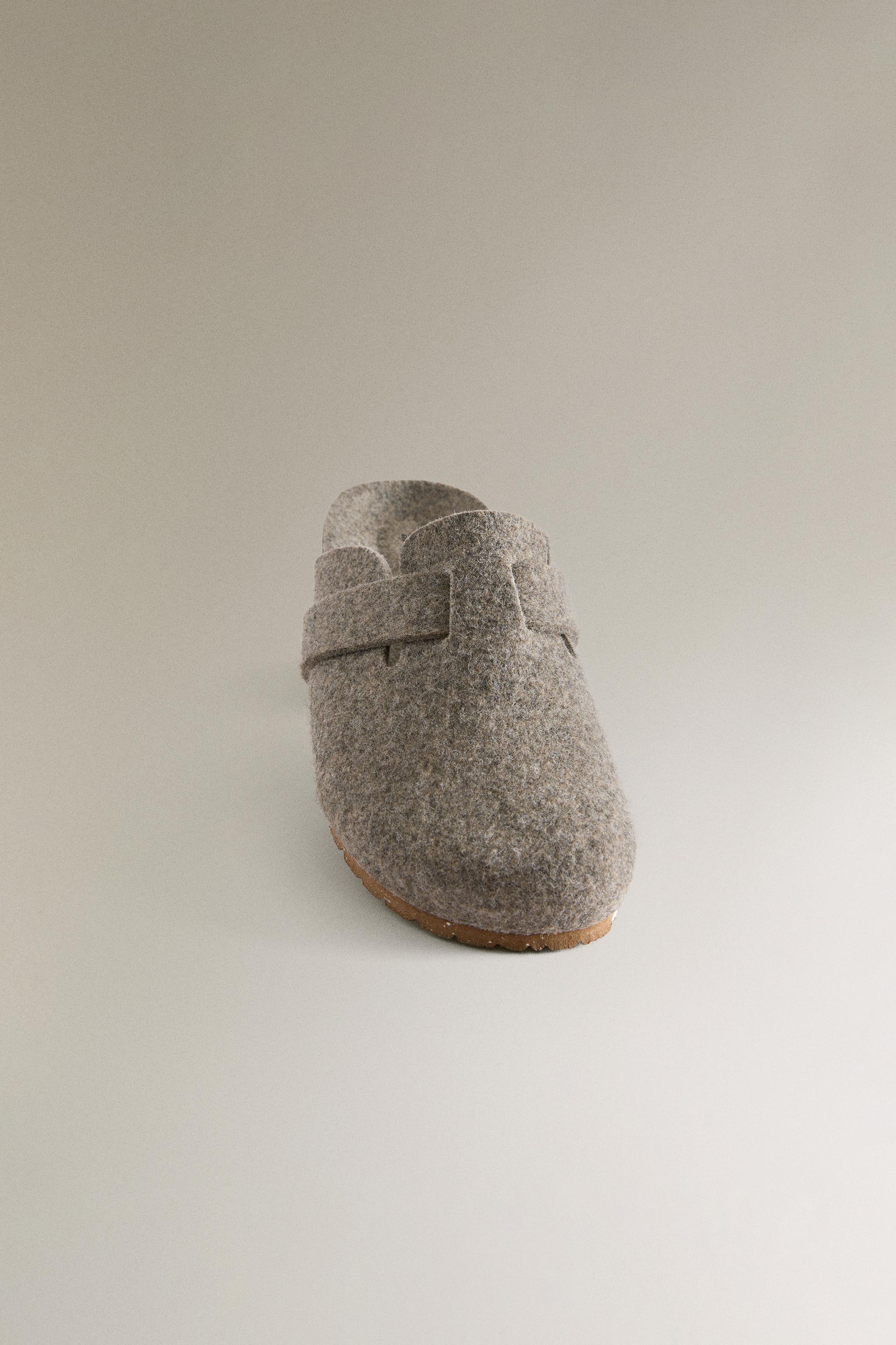 FELT CLOGS WITH STRAP