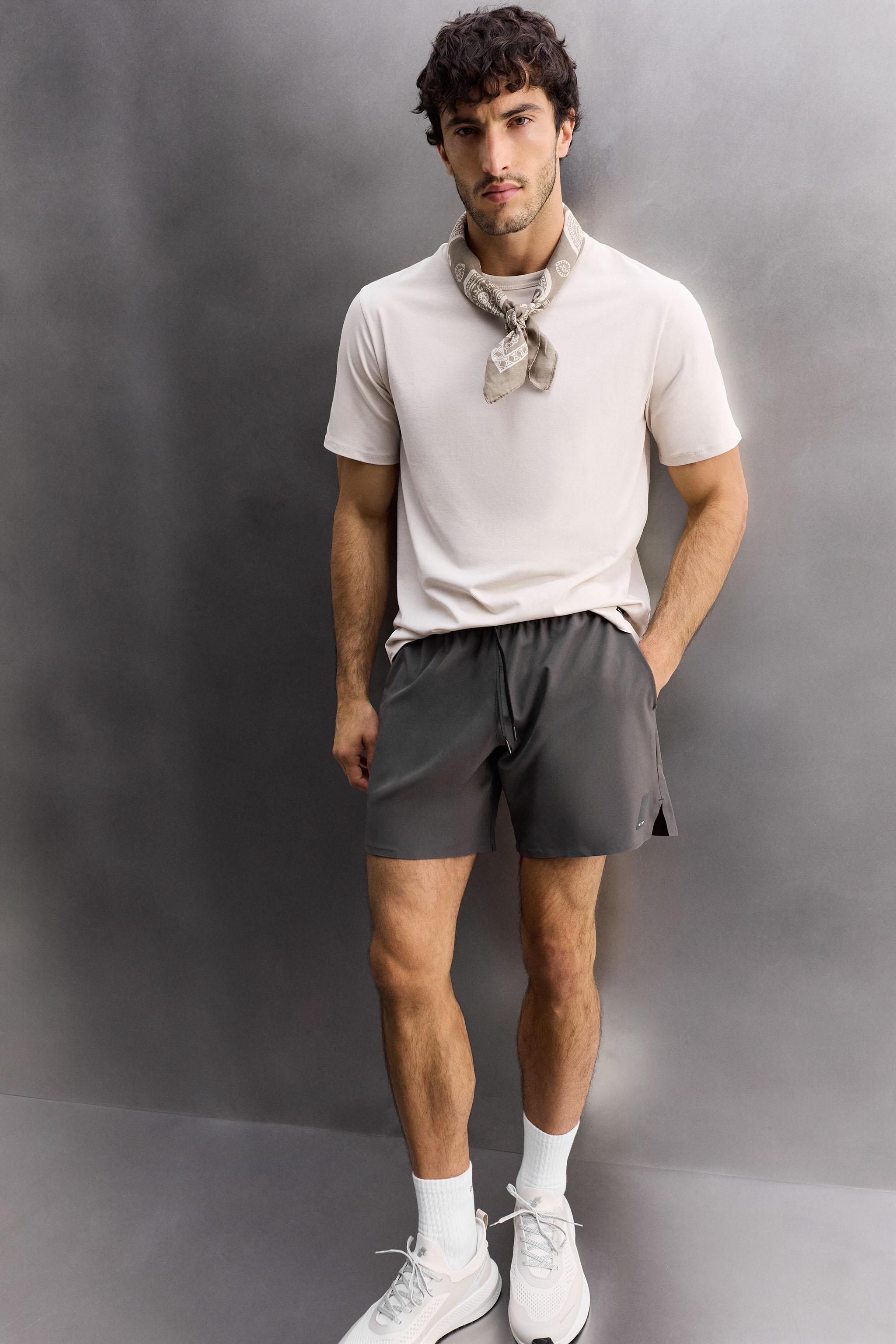 BASIC TRAINING SHORTS