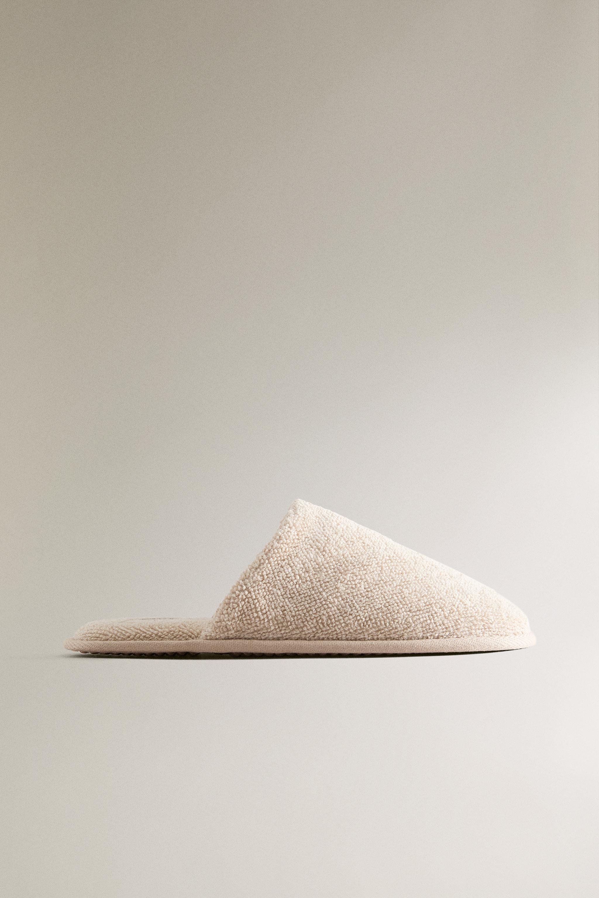 RICE STITCH BATHROOM SLIPPERS