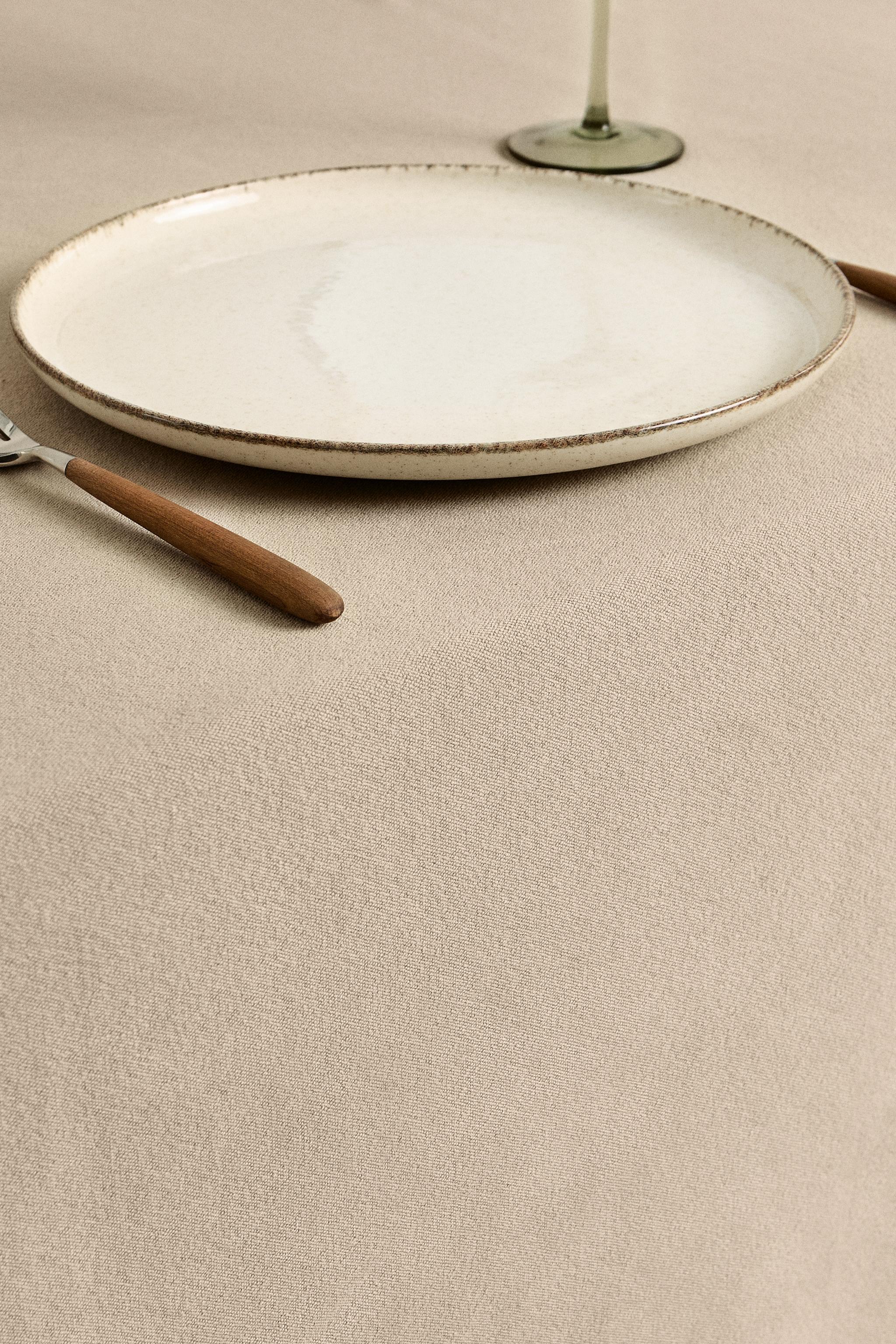 FADED-EFFECT COTTON TABLECLOTH