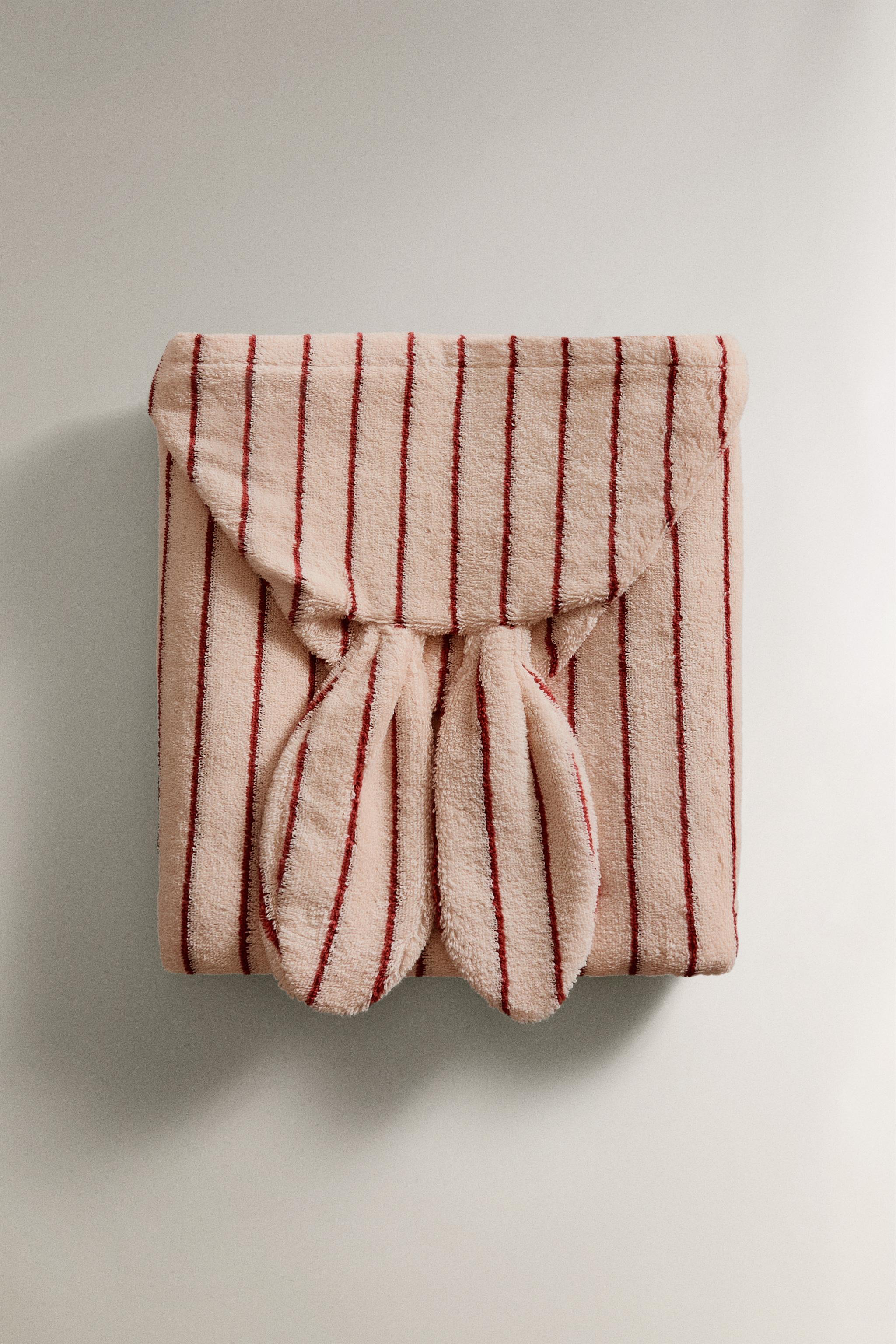 HOODED VELOUR STRIPED BATH TOWEL
