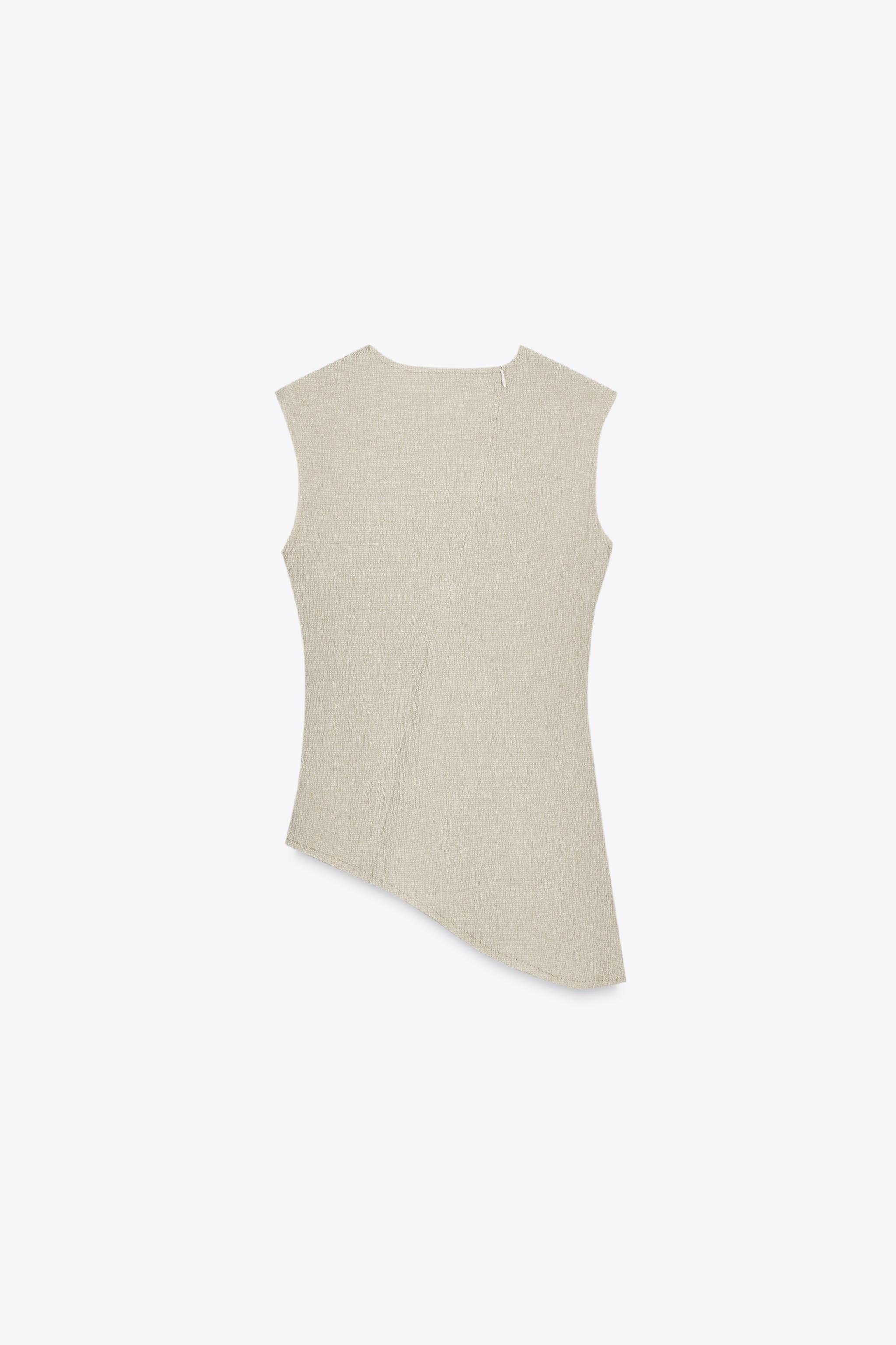 ASYMMETRIC TEXTURED TOP