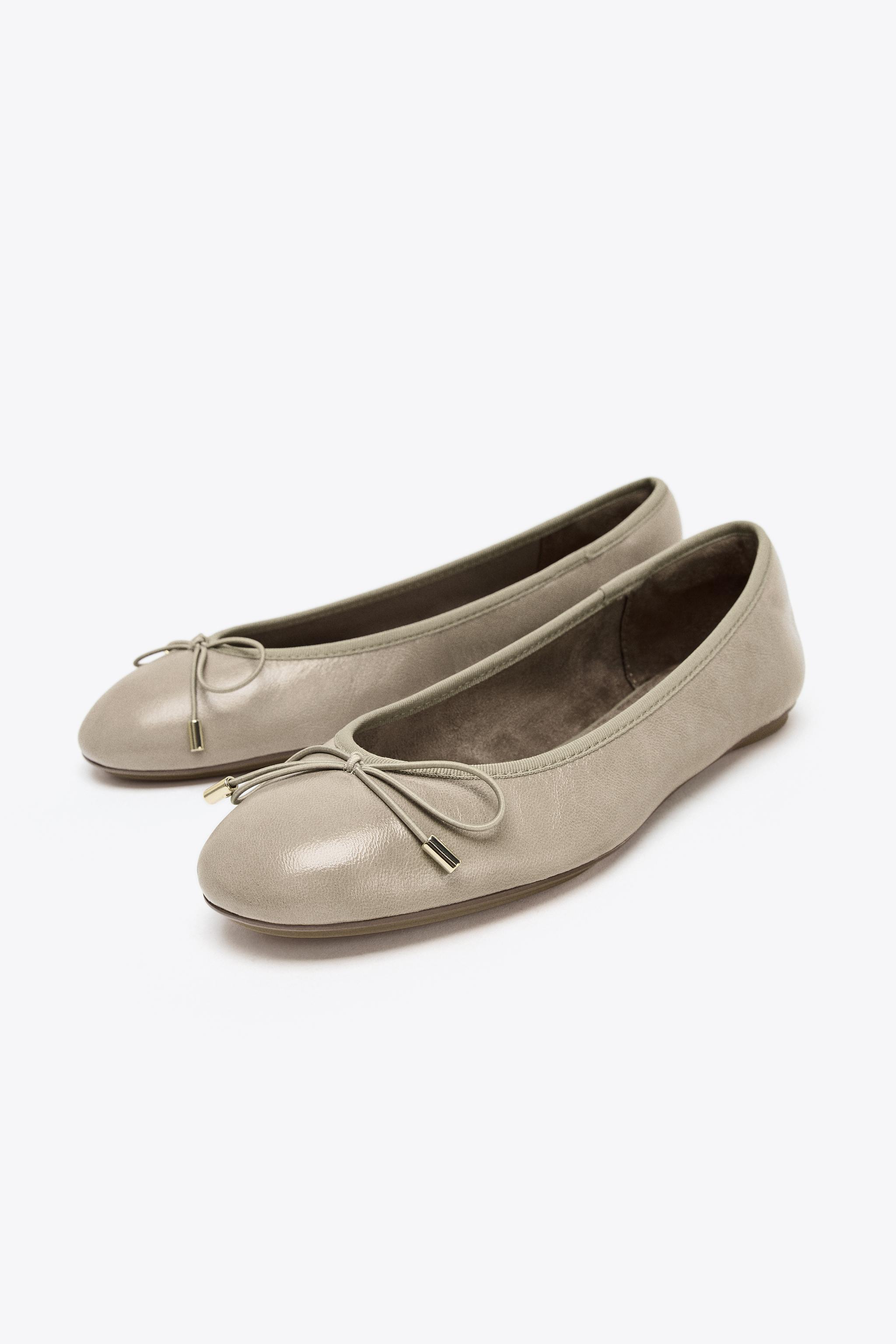 LEATHER BALLET FLATS WITH BOW