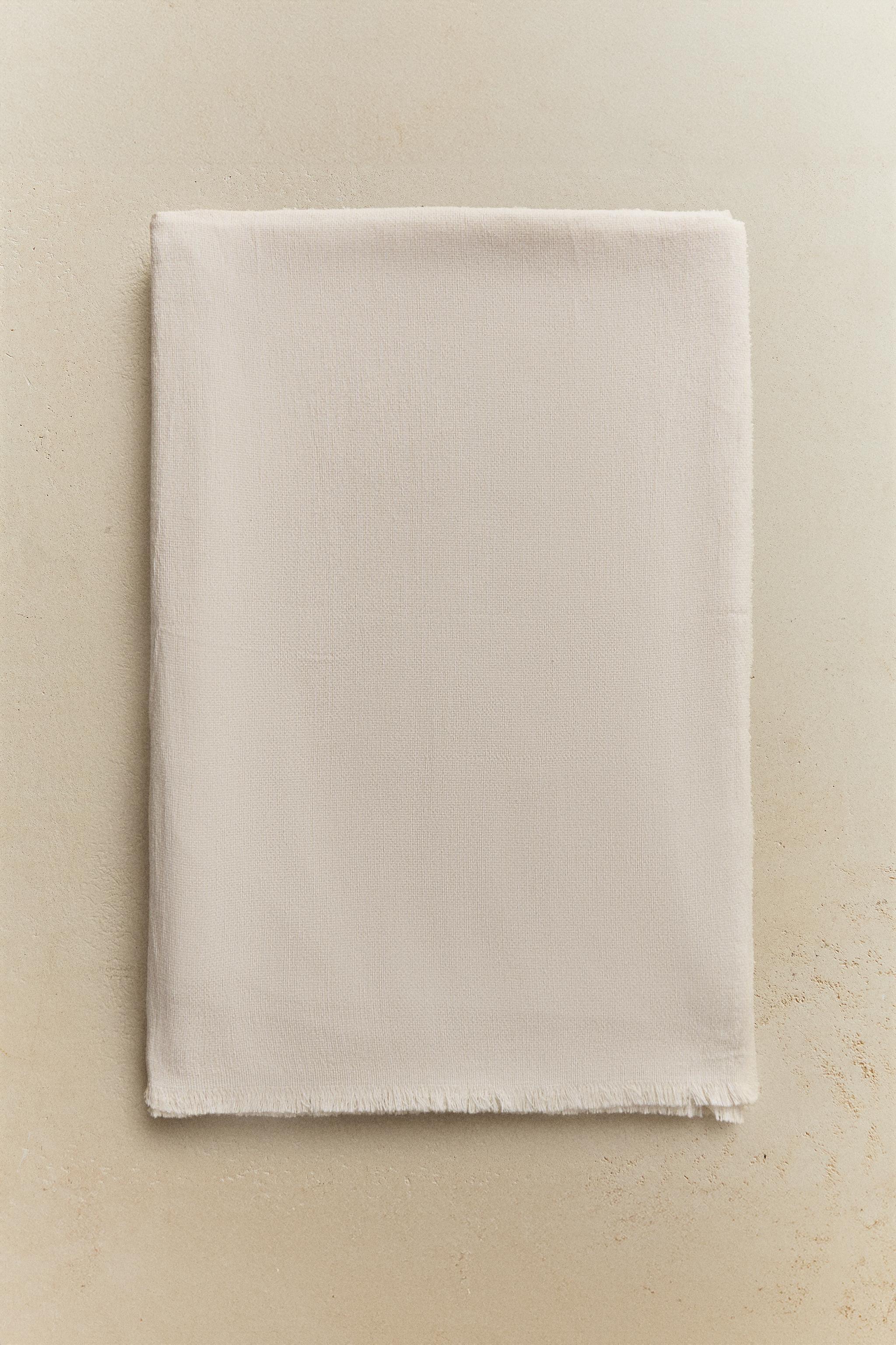 PLAIN MULTI-PURPOSE BLANKET