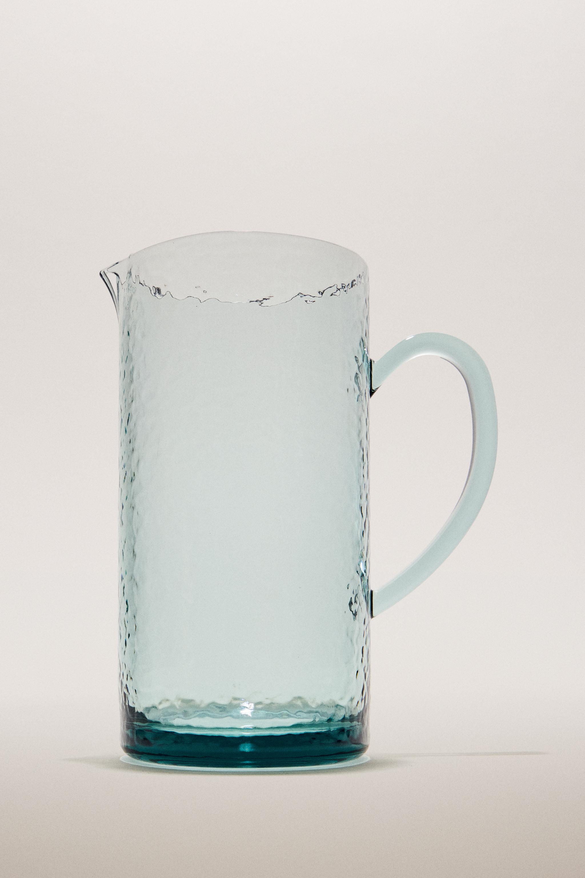 HAMMERED ACRYLIC PITCHER