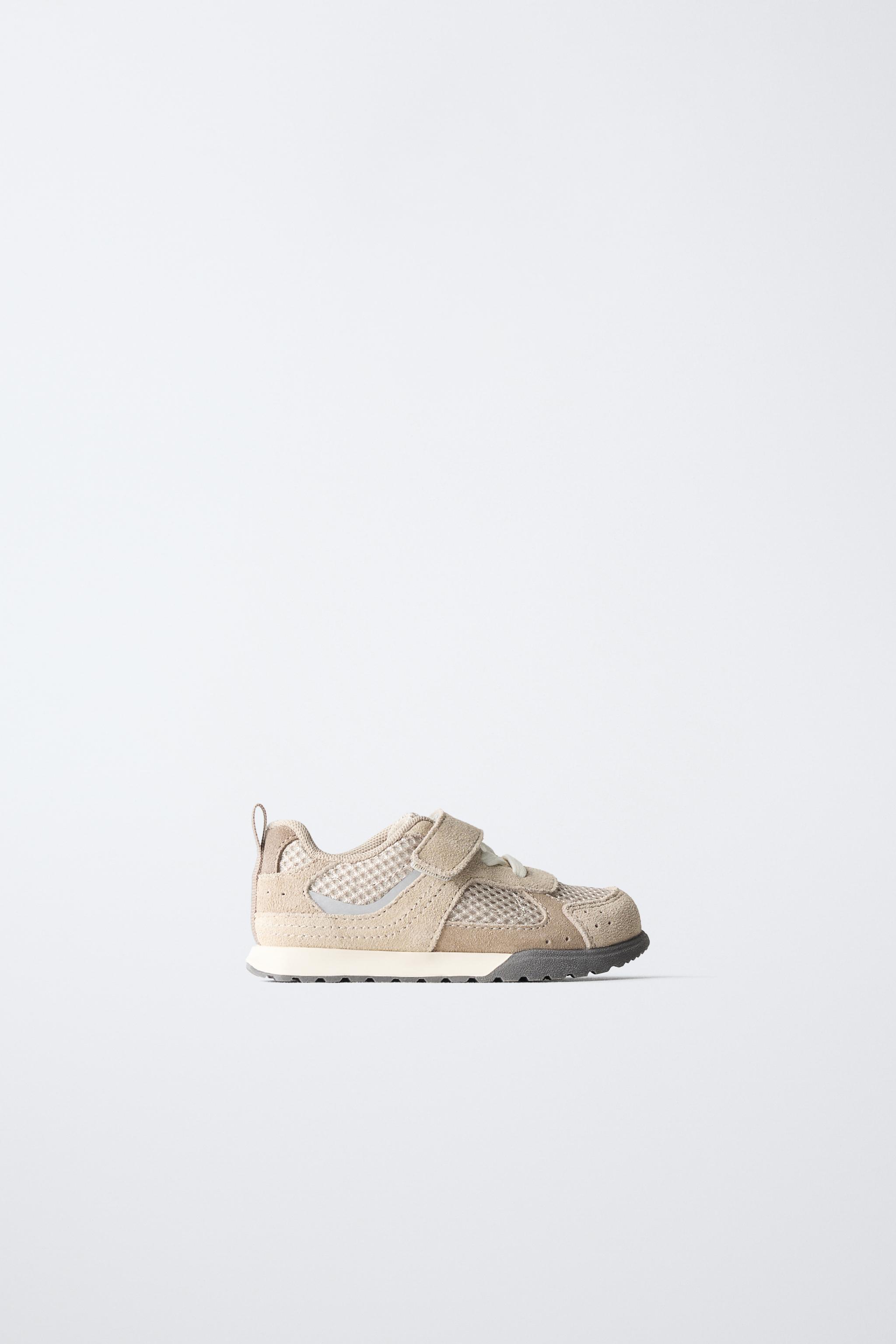 BAREFOOT MULTI-PIECE SNEAKERS