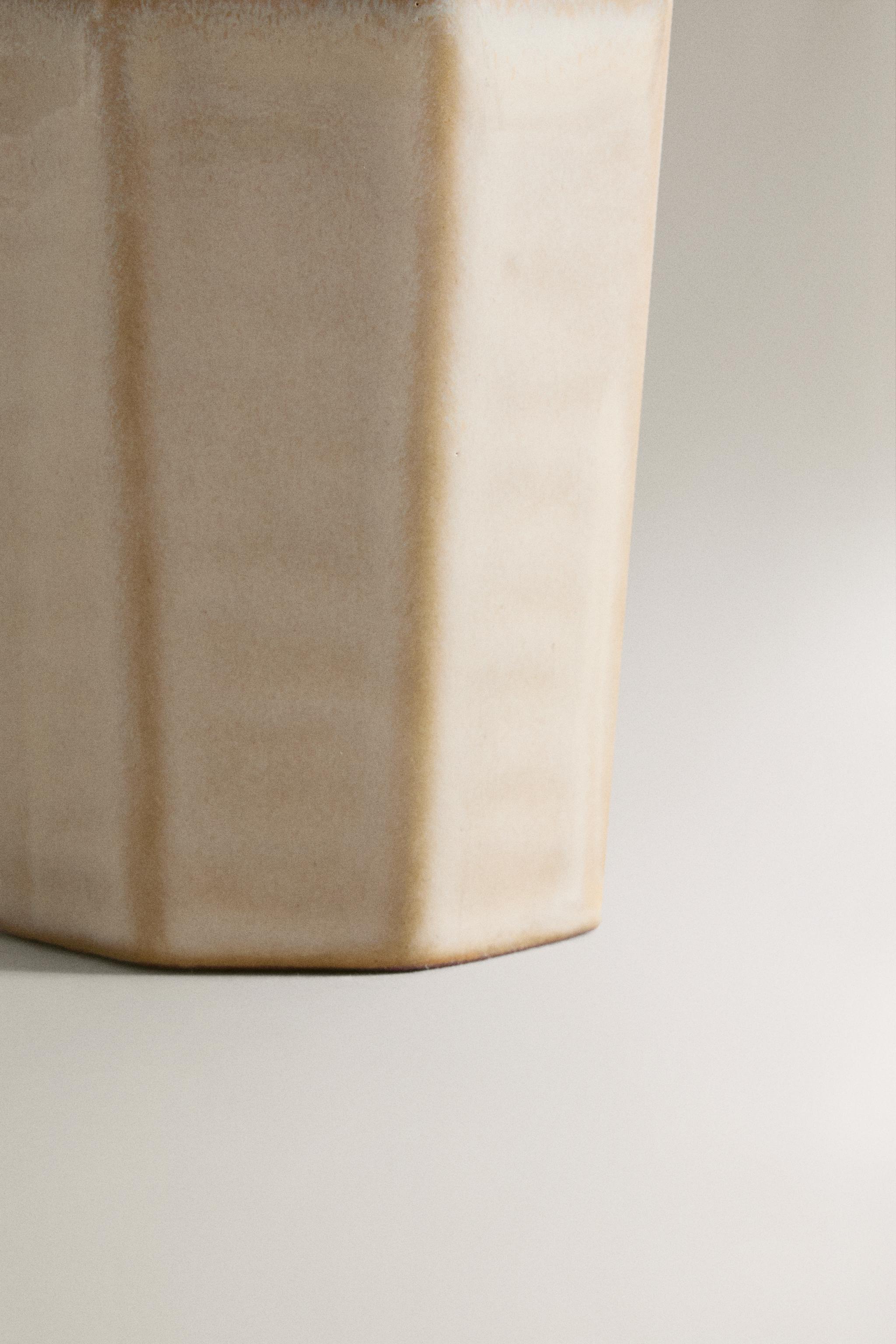 RUSTIC TOOTHBRUSH HOLDER